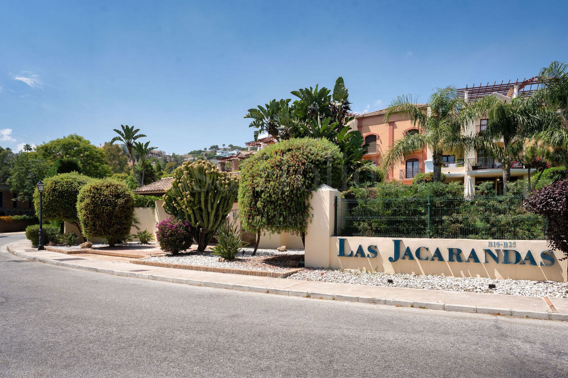Ático en Los Arqueros, Benahavis