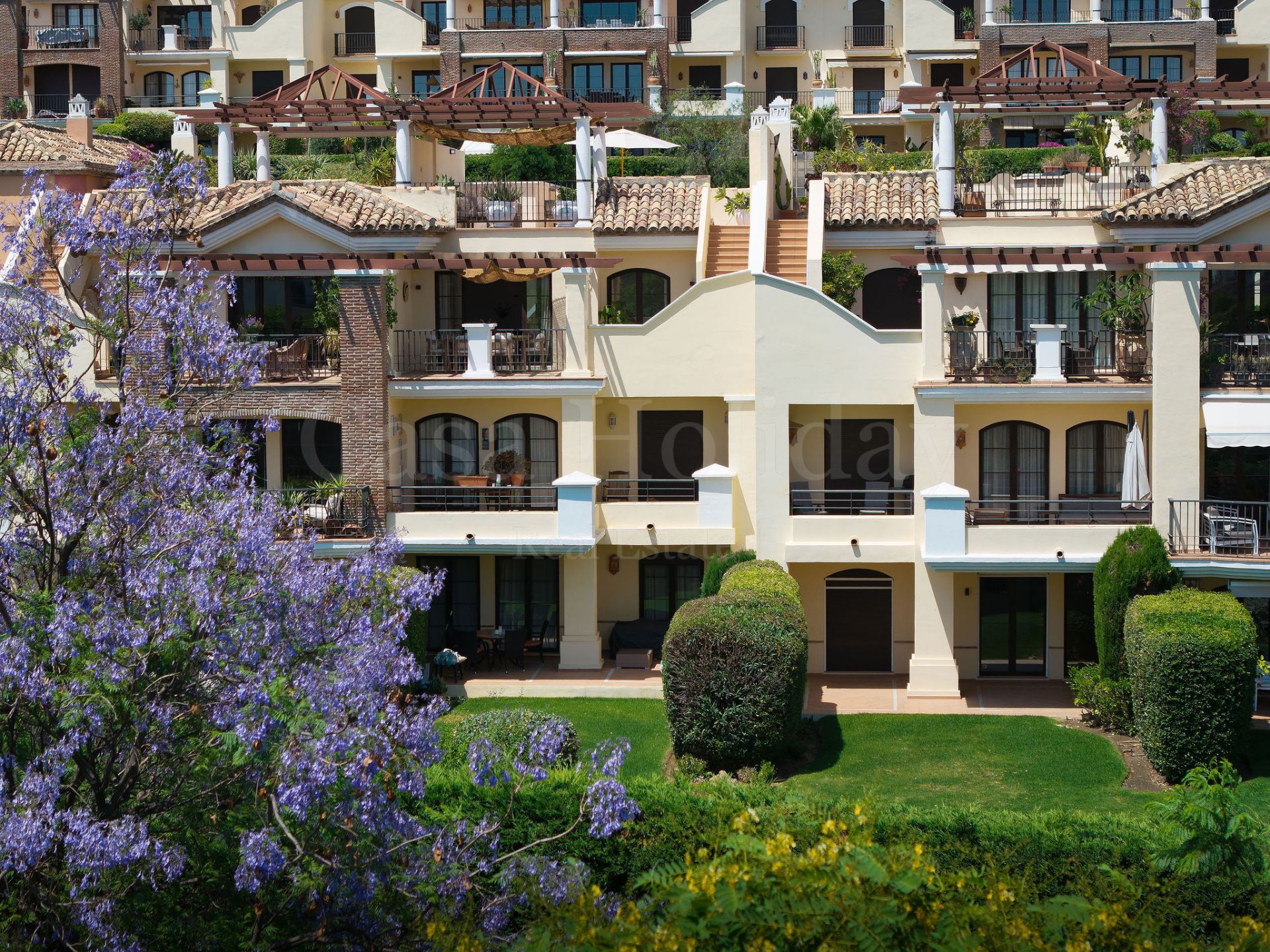 Ático en Los Arqueros, Benahavis