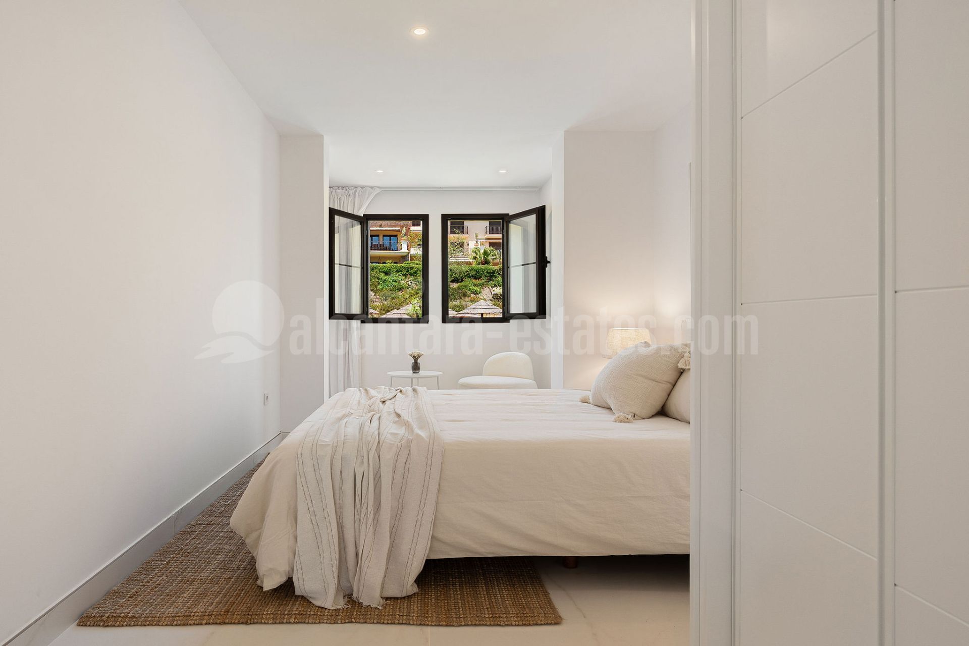 Penthouse in Los Arqueros, Benahavis