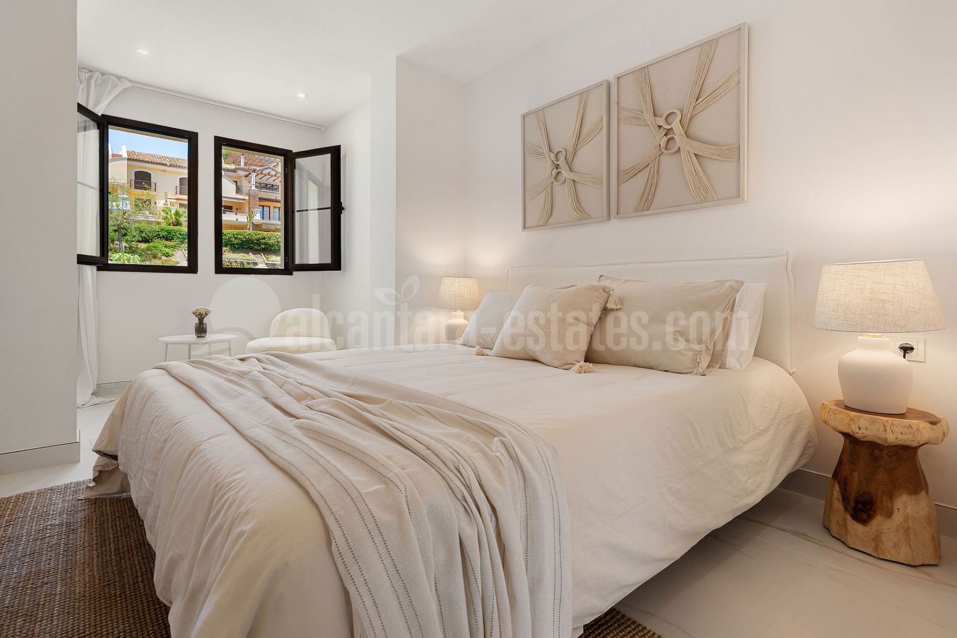 Penthouse in Los Arqueros, Benahavis