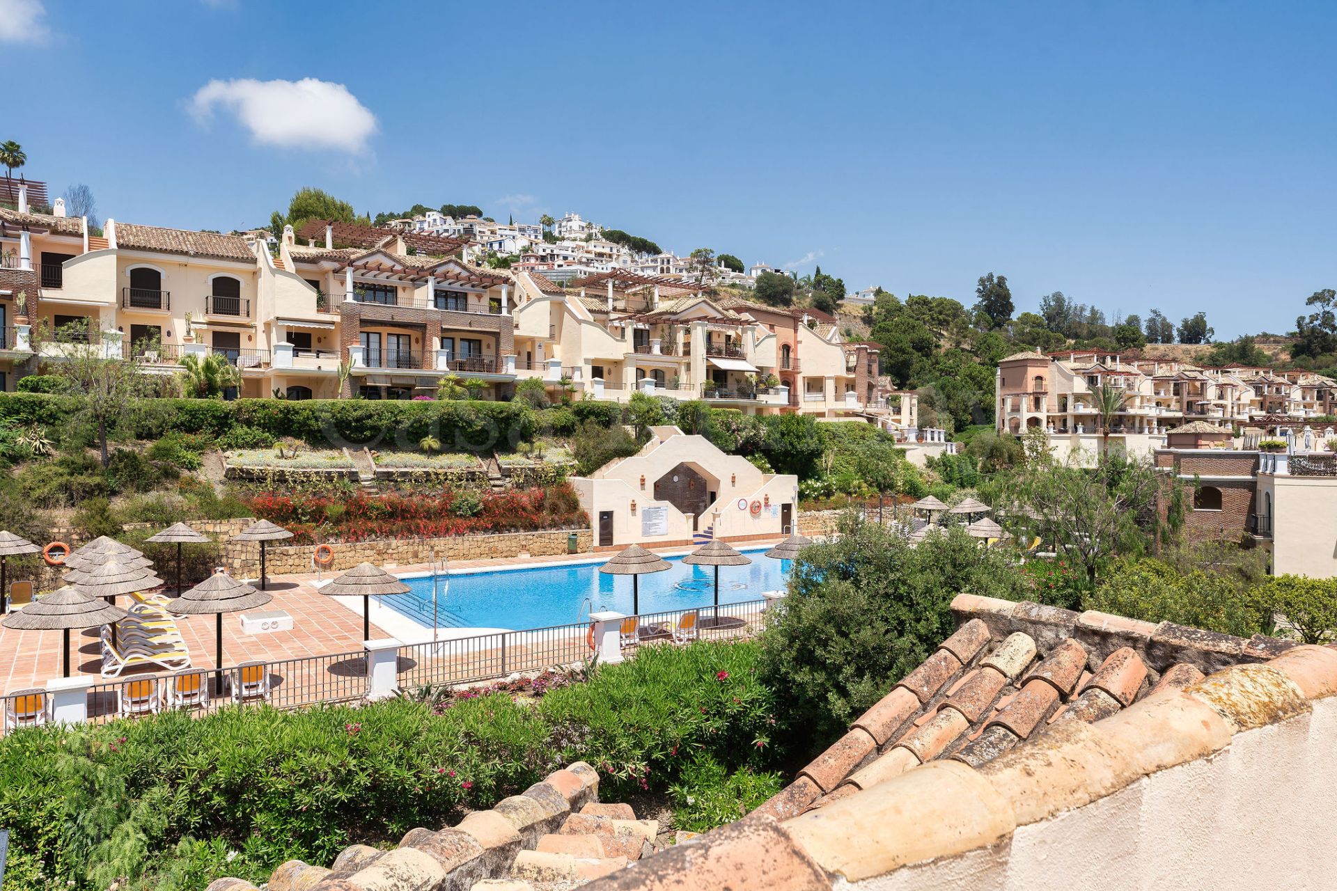 Ático en Los Arqueros, Benahavis