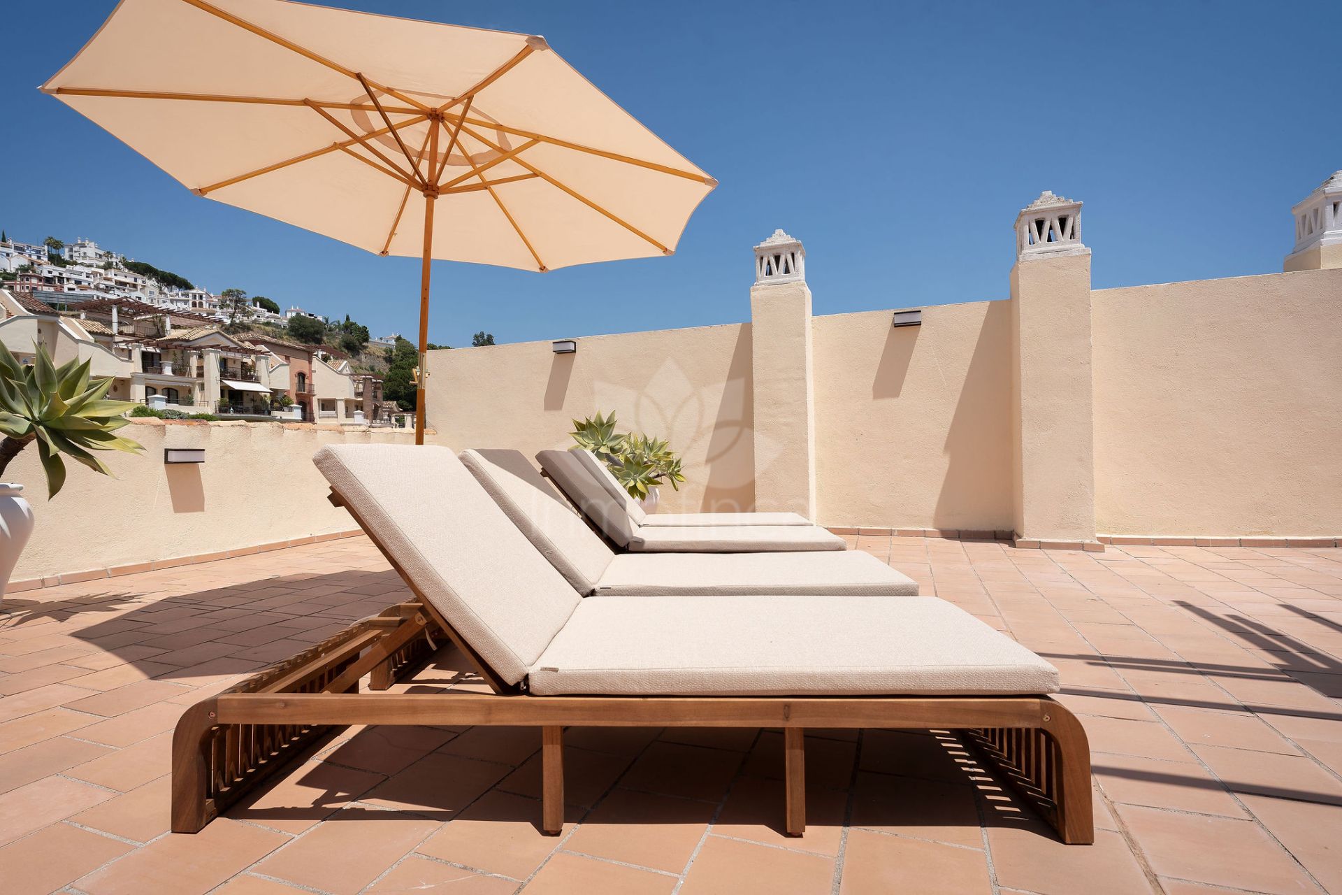 Ático en Los Arqueros, Benahavis