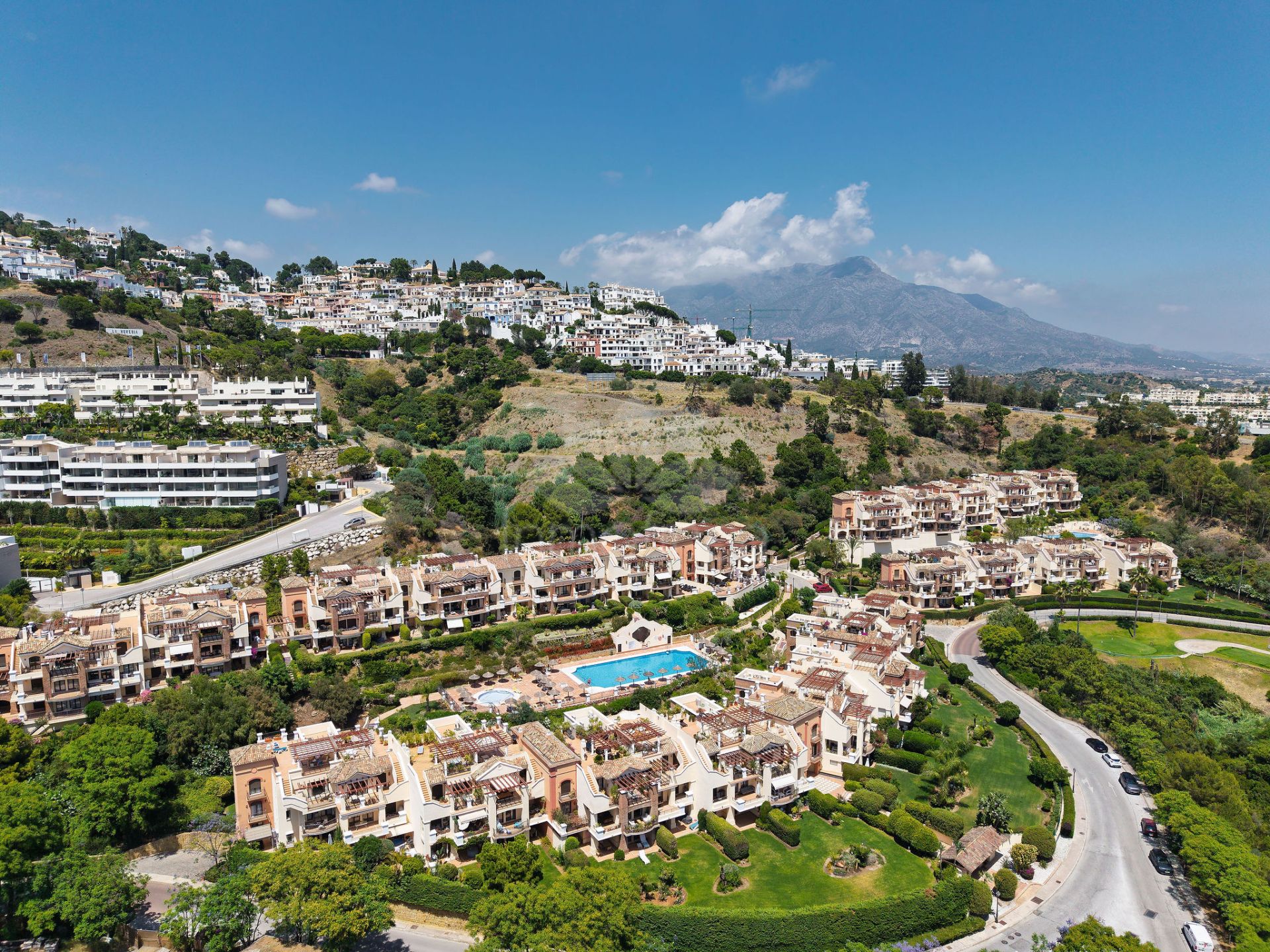 Ático en Los Arqueros, Benahavis