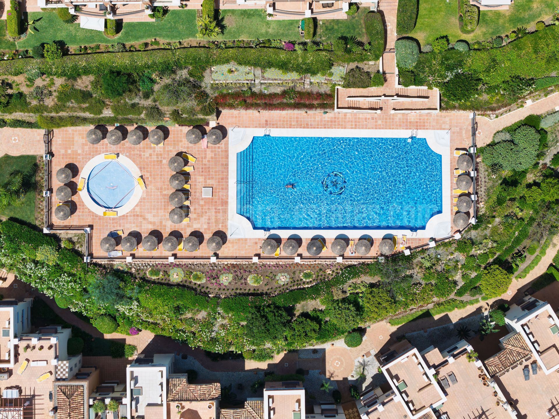 Penthouse in Los Arqueros, Benahavis