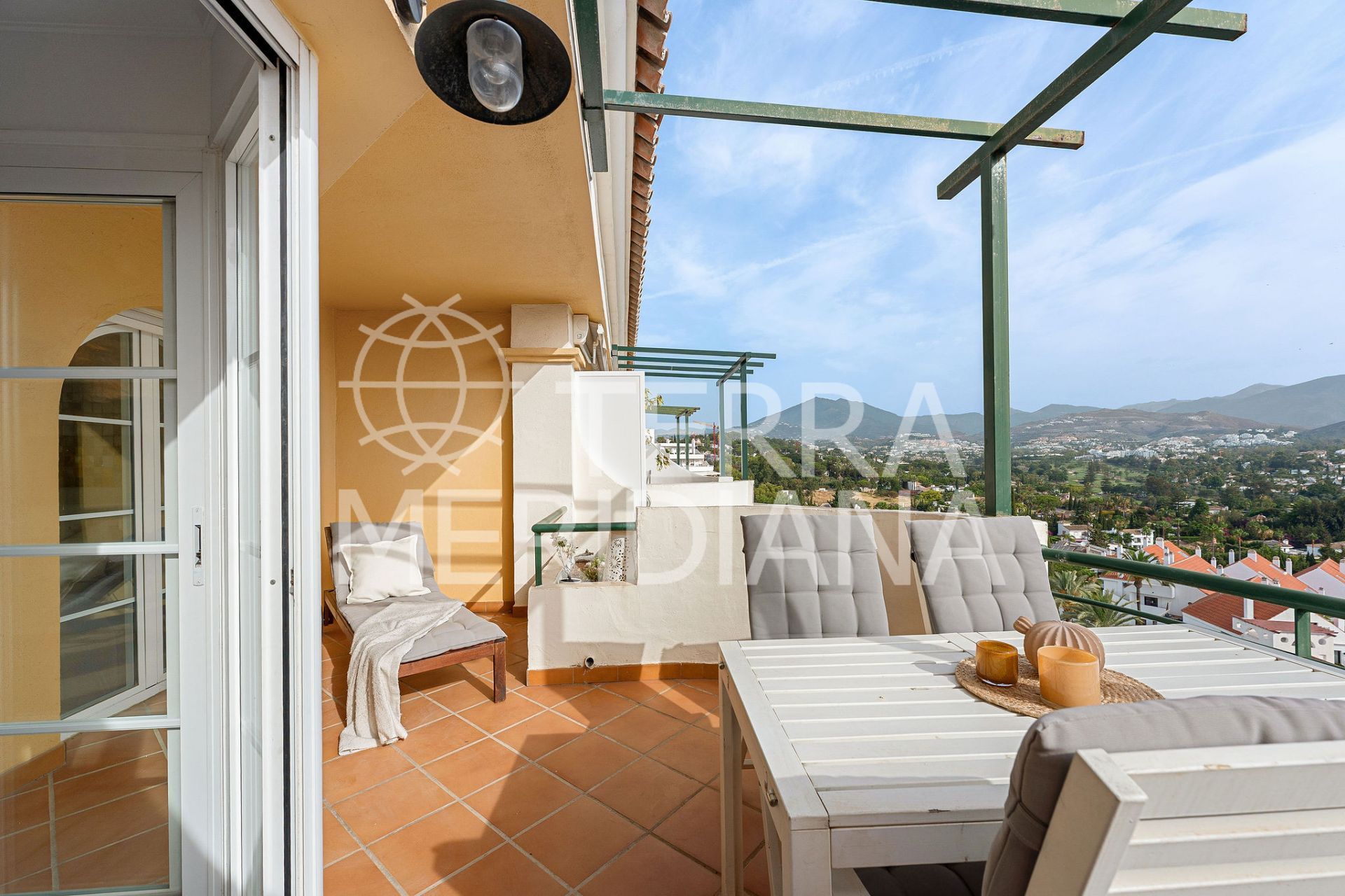 Apartment in Señorio de Aloha, Marbella
