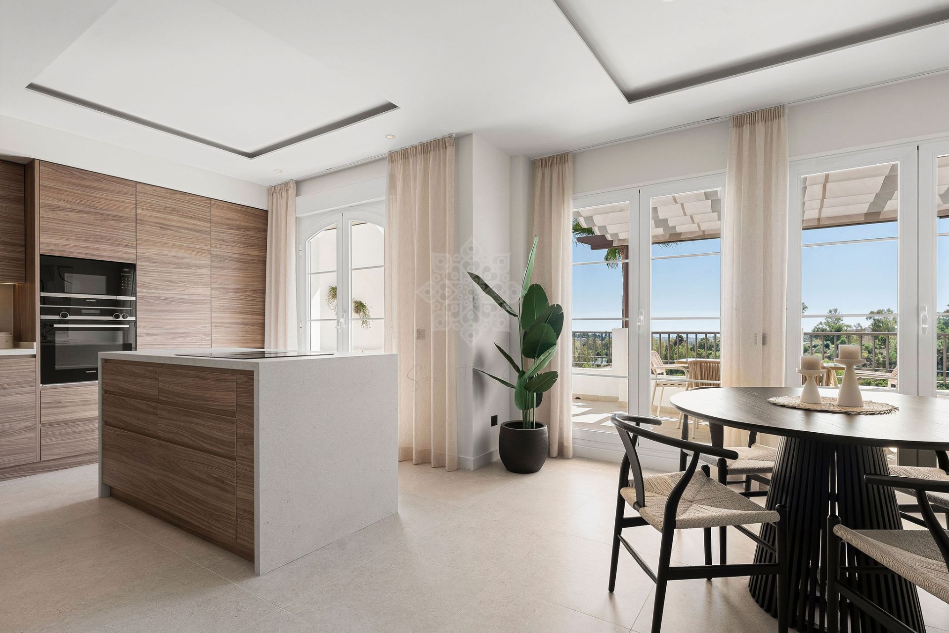 Penthouse in Los Arqueros, Benahavis