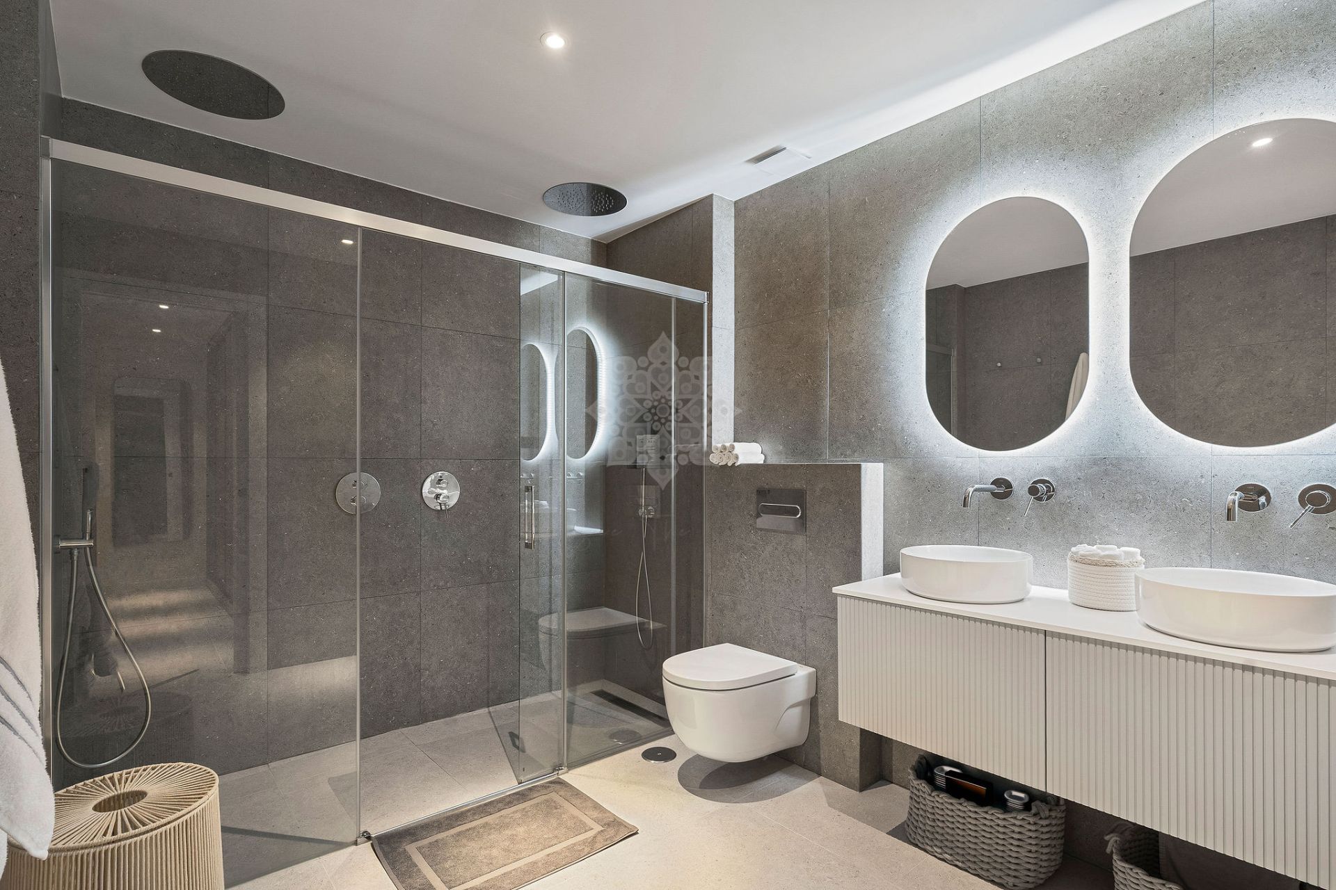 Penthouse in Los Arqueros, Benahavis