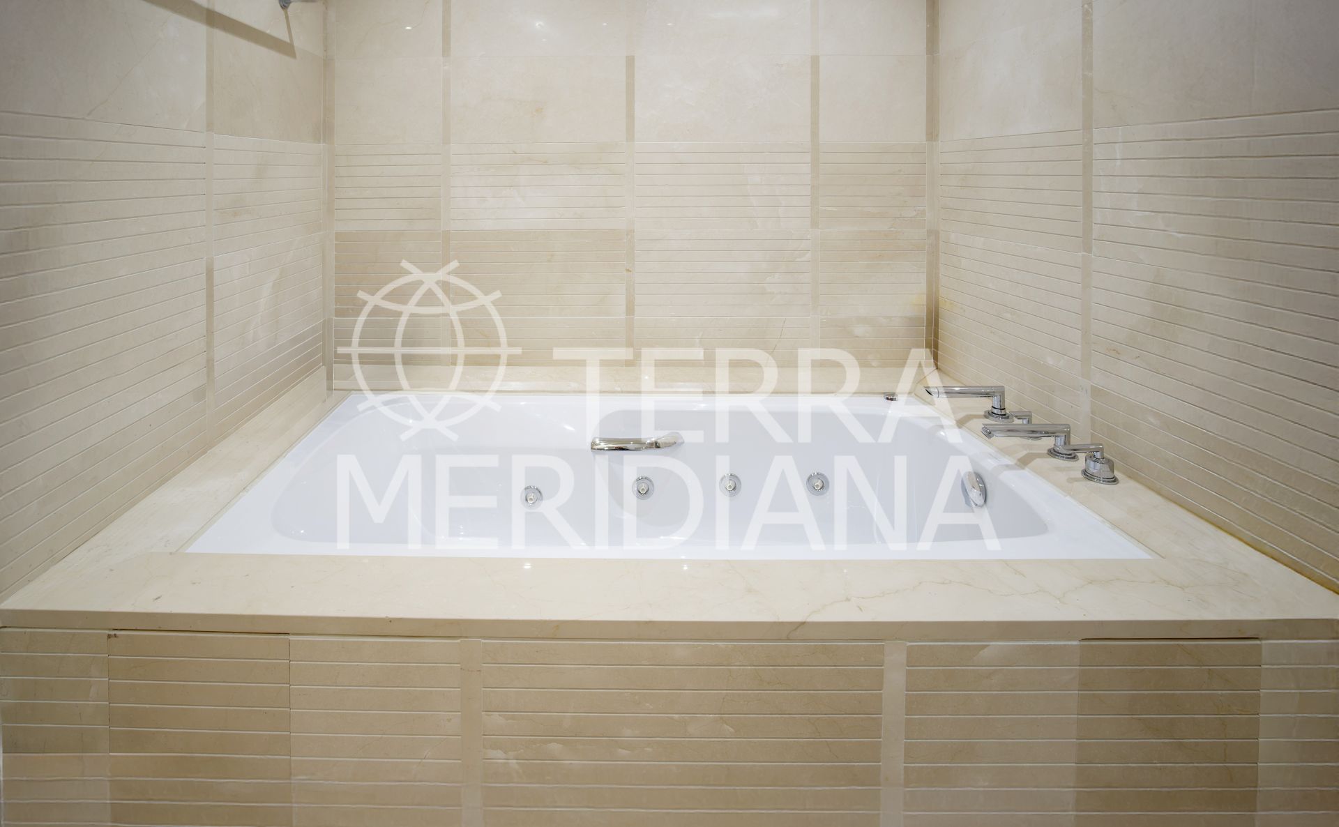 Apartment in Mansion Club, Marbella