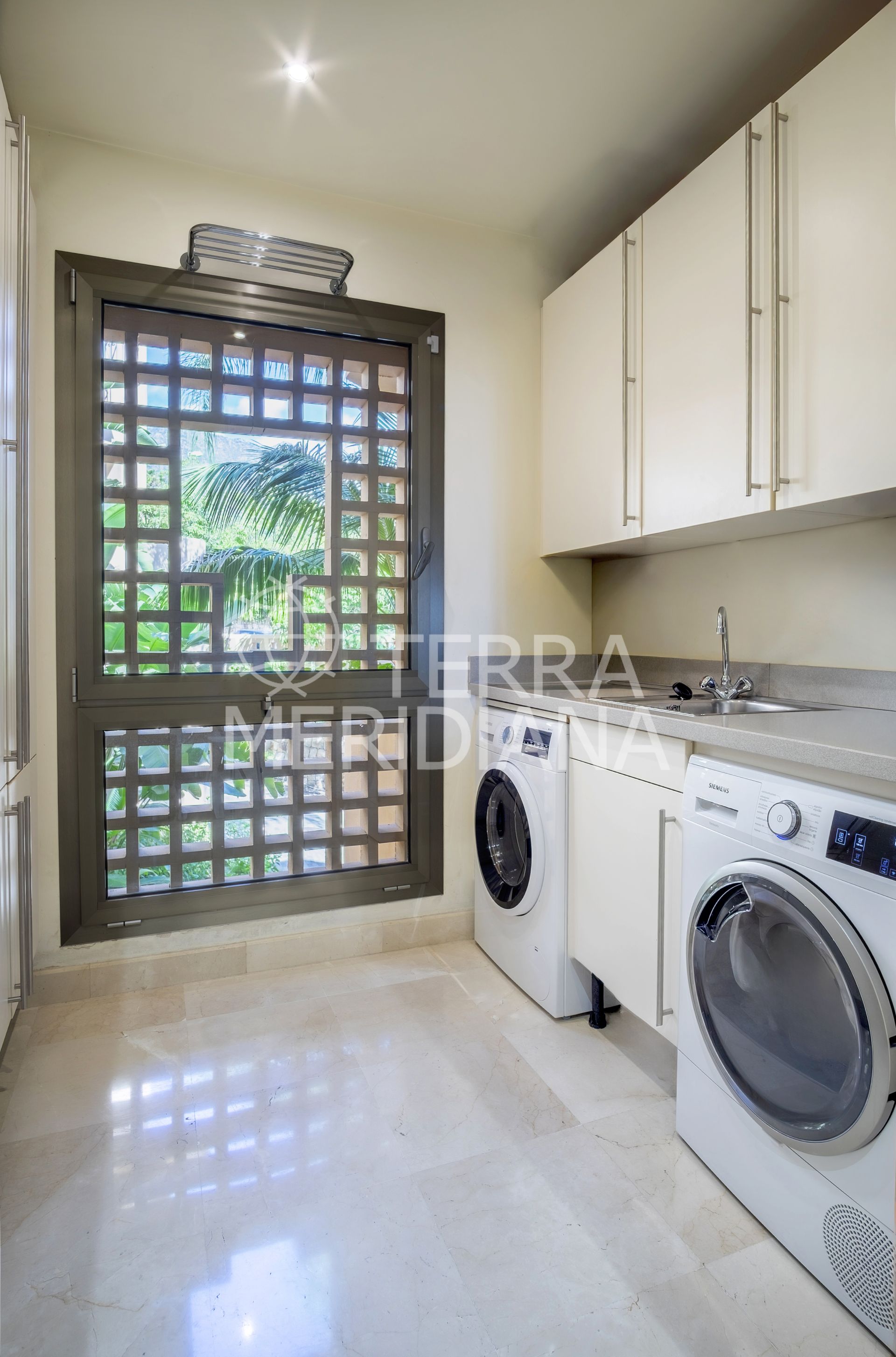 Apartment in Mansion Club, Marbella