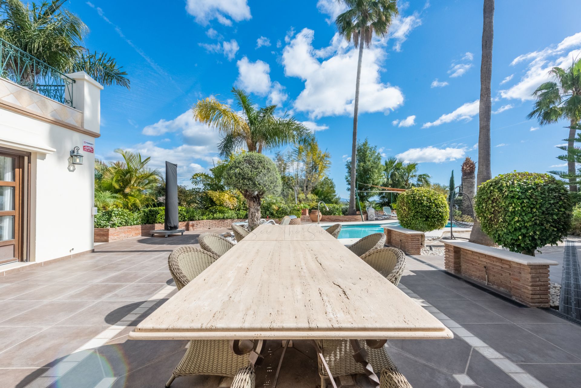 Villa in New Golden Mile, Estepona