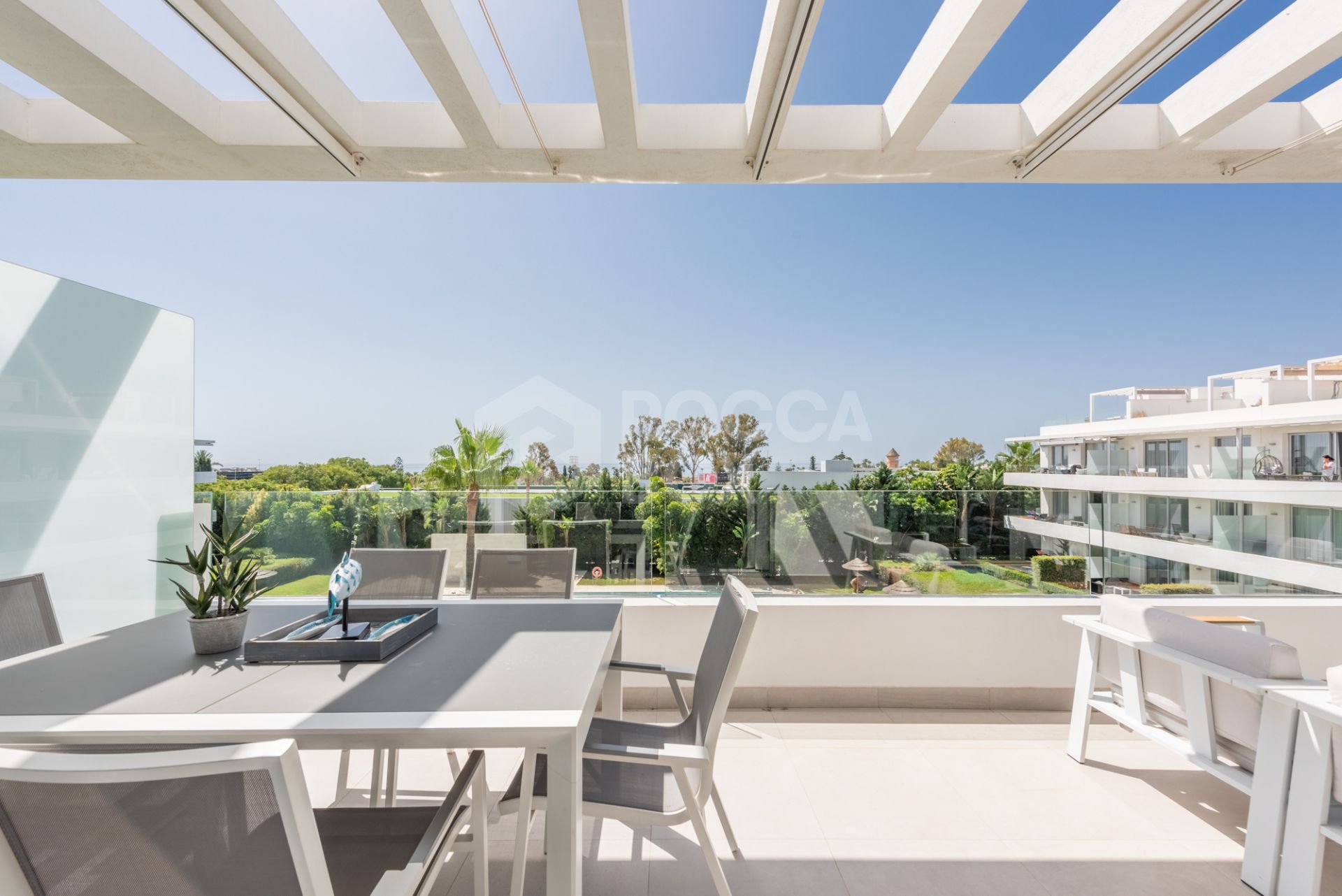 Stunning penthouse with fabulous terraces, sea views and elegant design. Walking distance to all amenities and the beach!