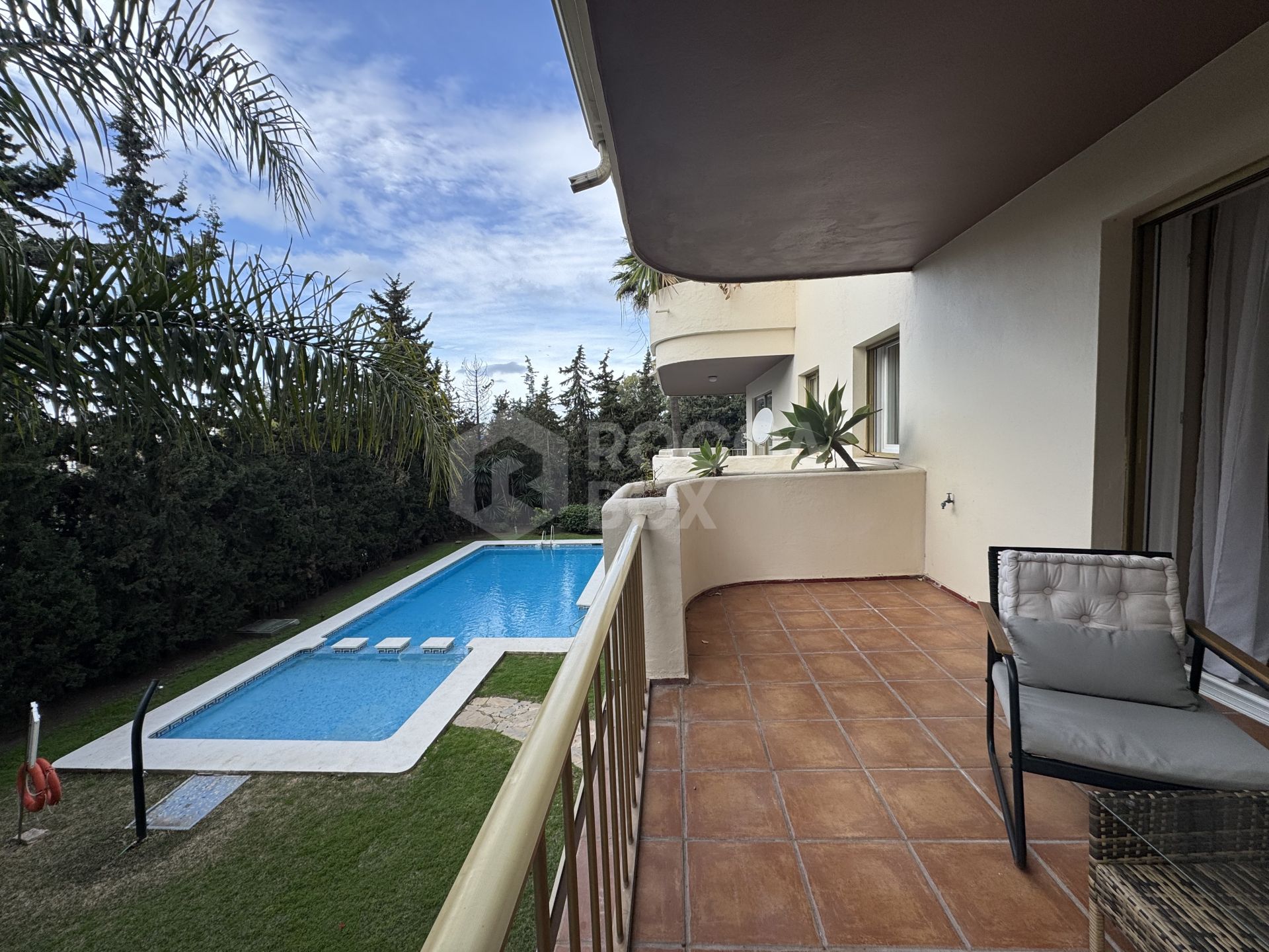 Stylish Holiday Apartment Near Puerto Banús – Prime Location