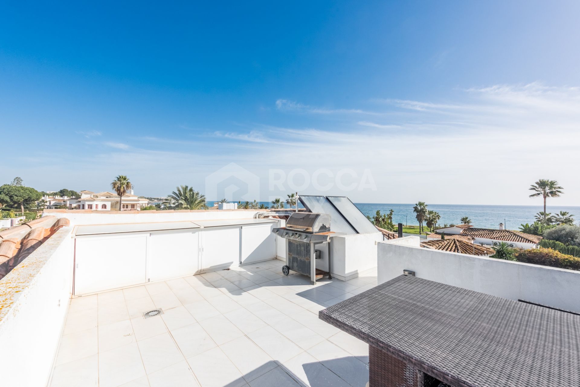 Modern Beachside Villa with Sea Views – New Golden Mile, Estepona