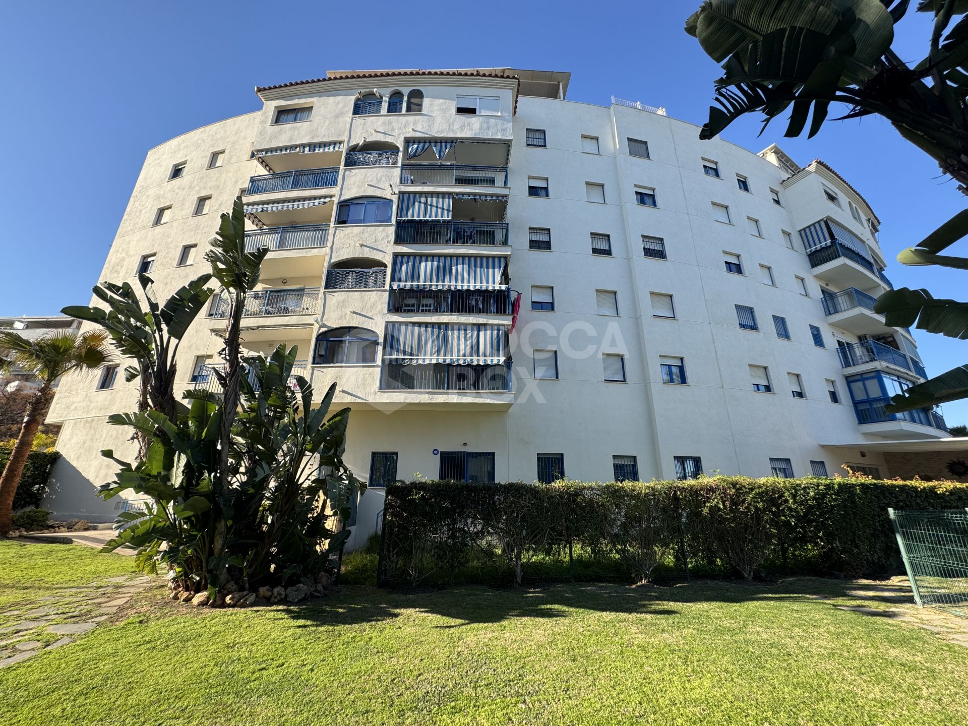 Attractive ground floor apartment in prime Estepona town location!