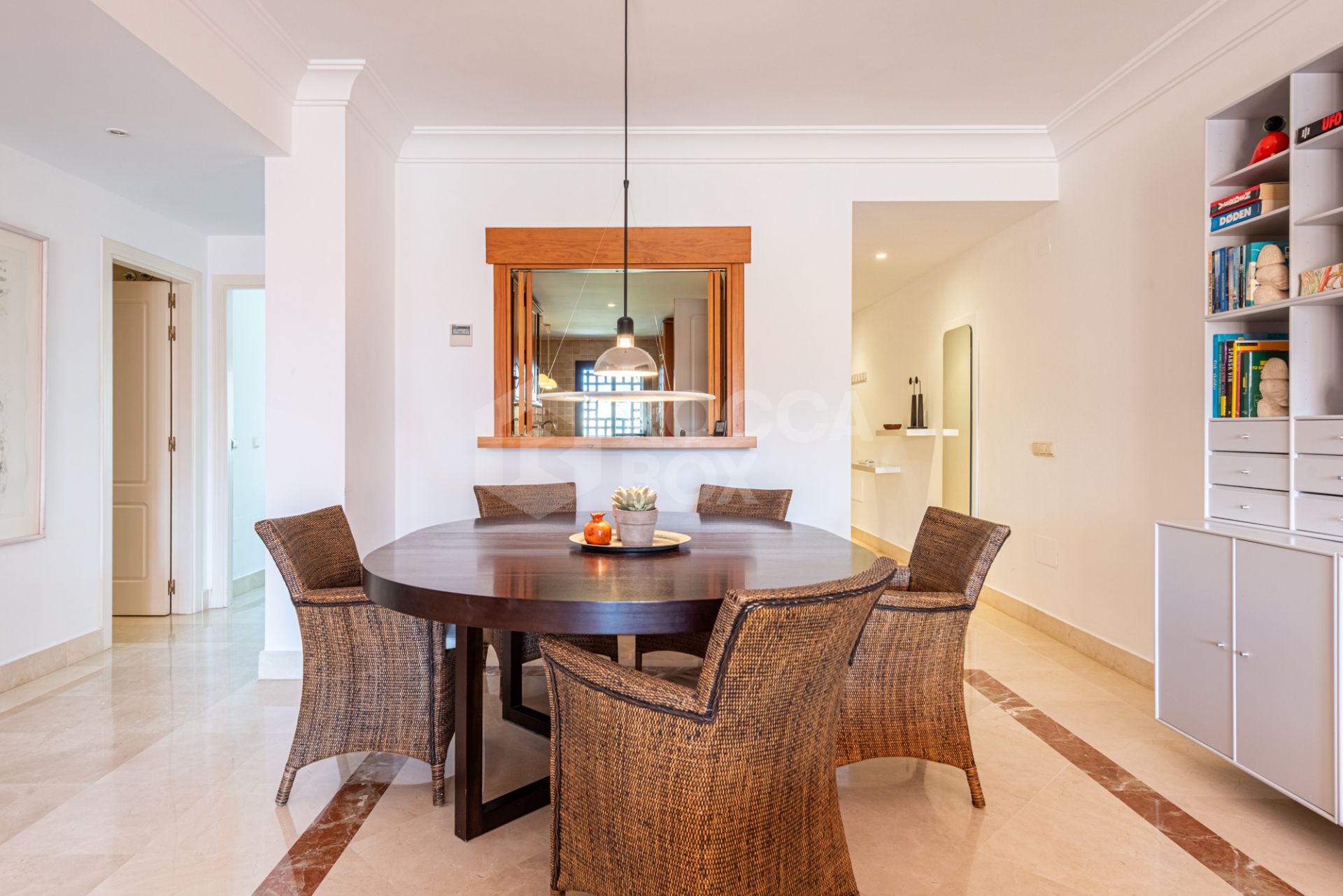 Beachside Penthouse with Panoramic Sea Views in Bahía Alcántara!