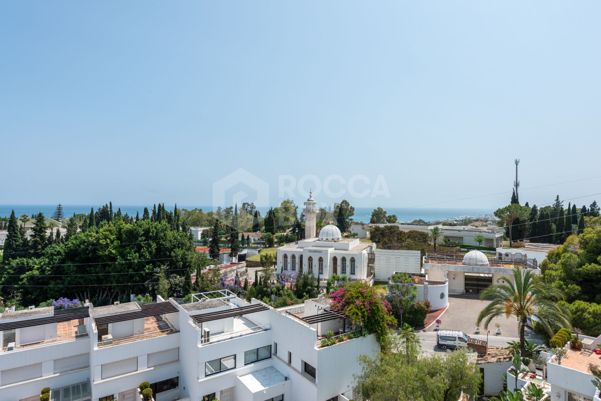 Elegant Penthouse with Breathtaking Views in Coto Real, Marbella’s Golden Mile