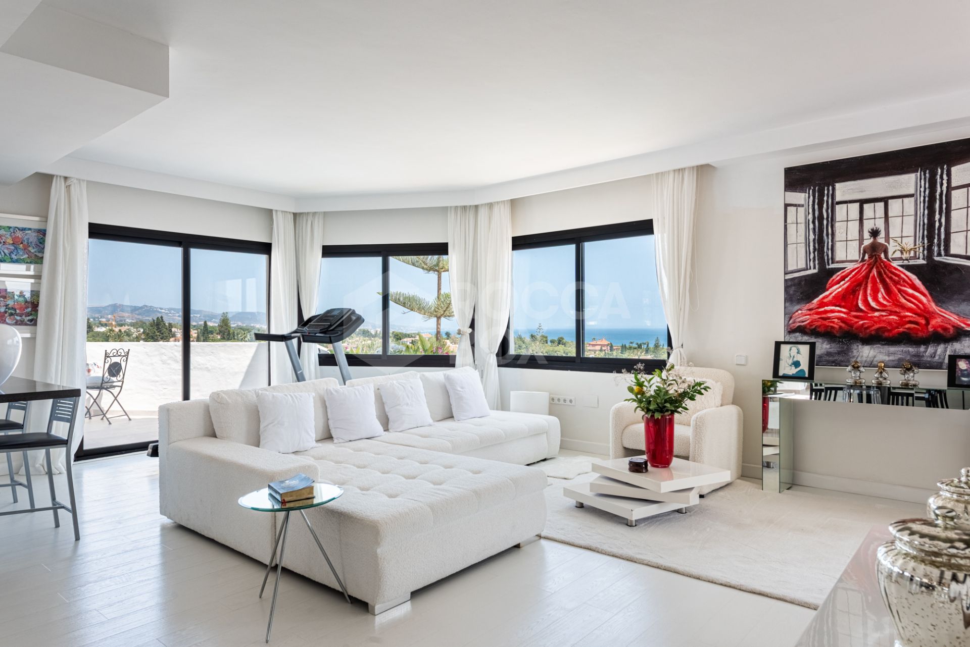 Elegant Penthouse with Breathtaking Views in Coto Real, Marbella’s Golden Mile