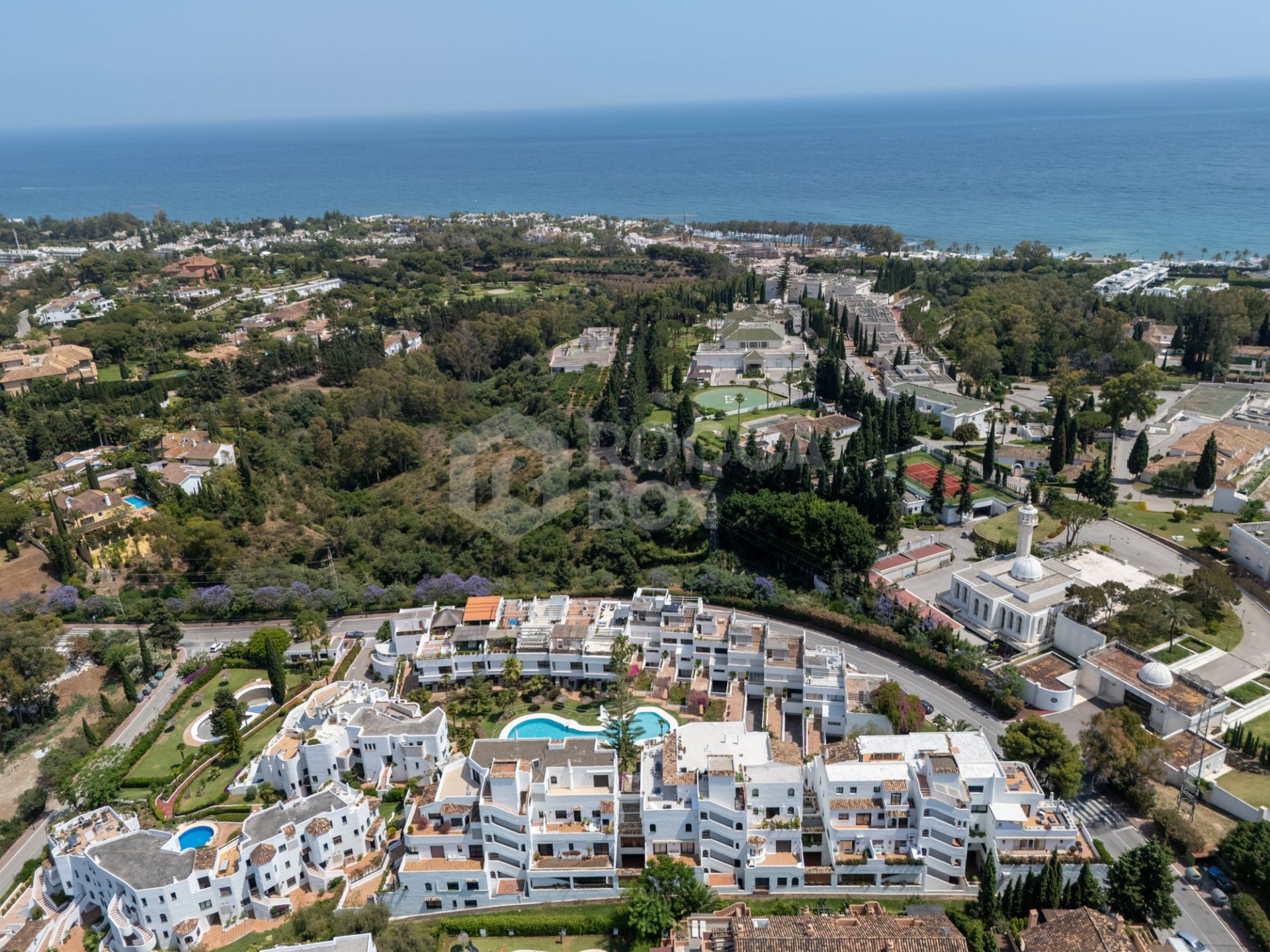Elegant Penthouse with Breathtaking Views in Coto Real, Marbella’s Golden Mile