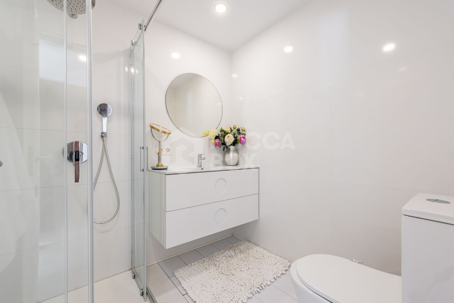 Elegant Penthouse with Breathtaking Views in Coto Real, Marbella’s Golden Mile