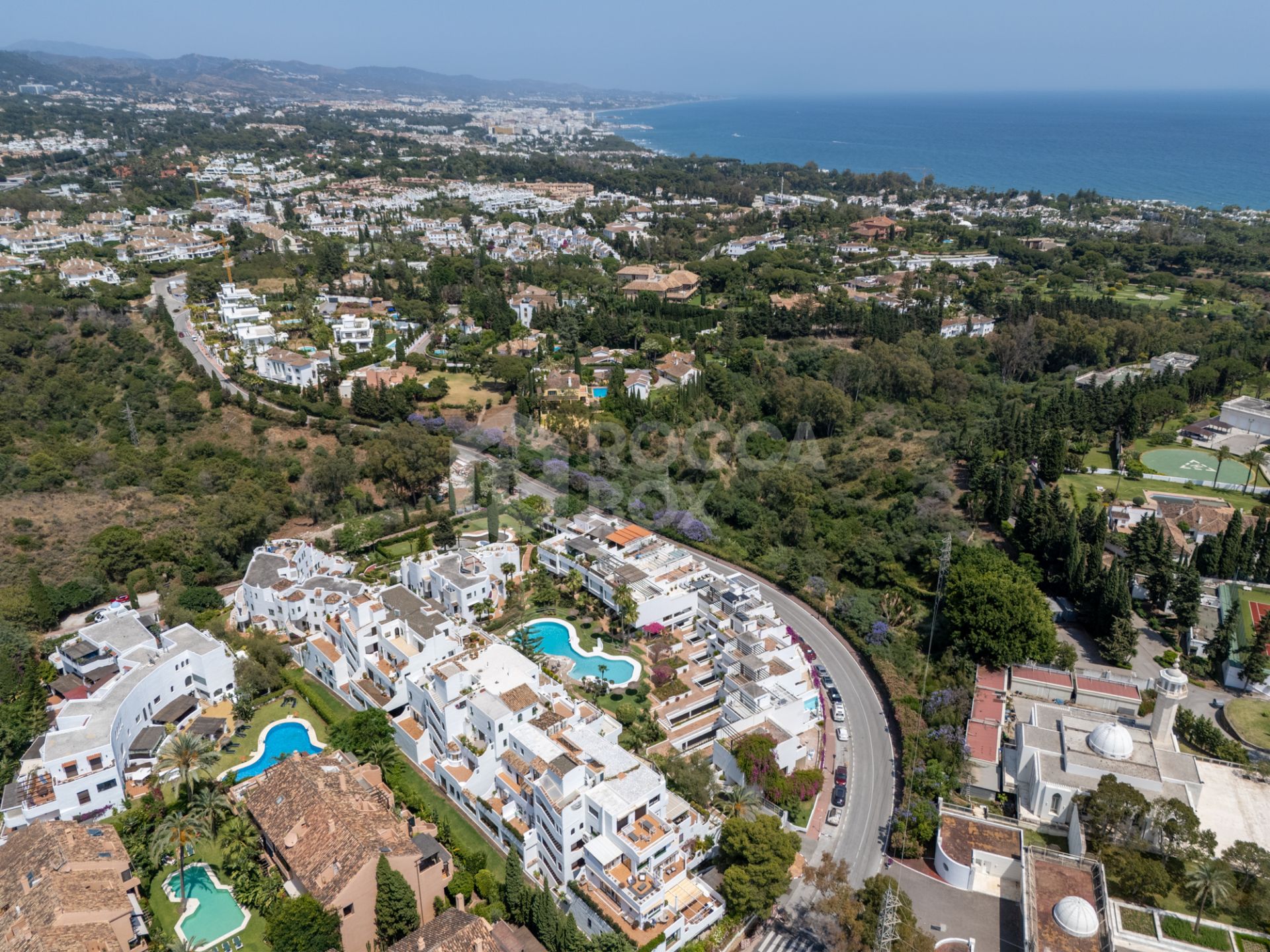 Elegant Penthouse with Breathtaking Views in Coto Real, Marbella’s Golden Mile