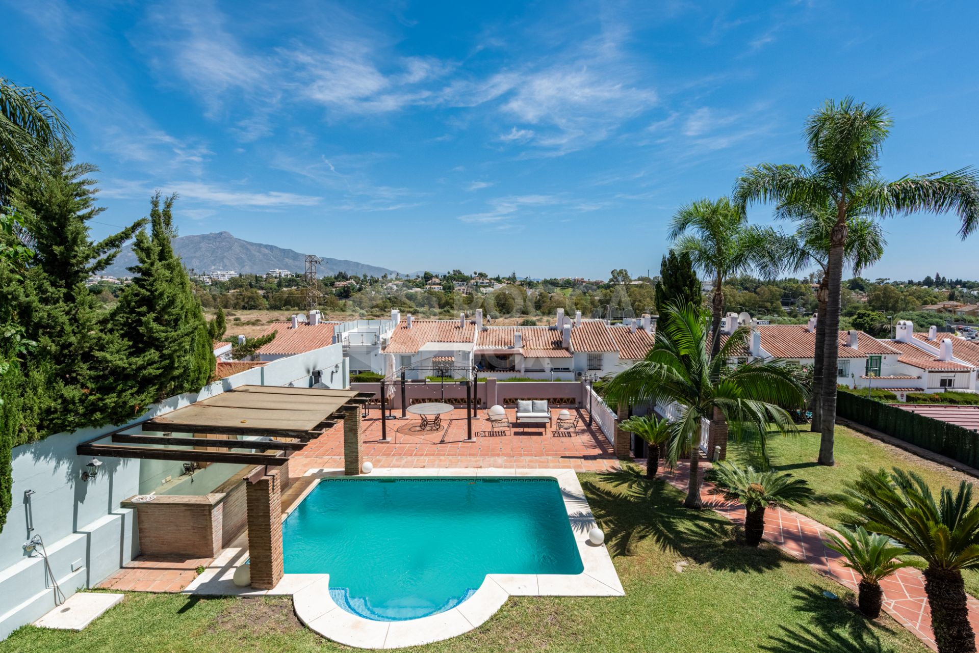 Charming Family Villa in Monte Biarritz!