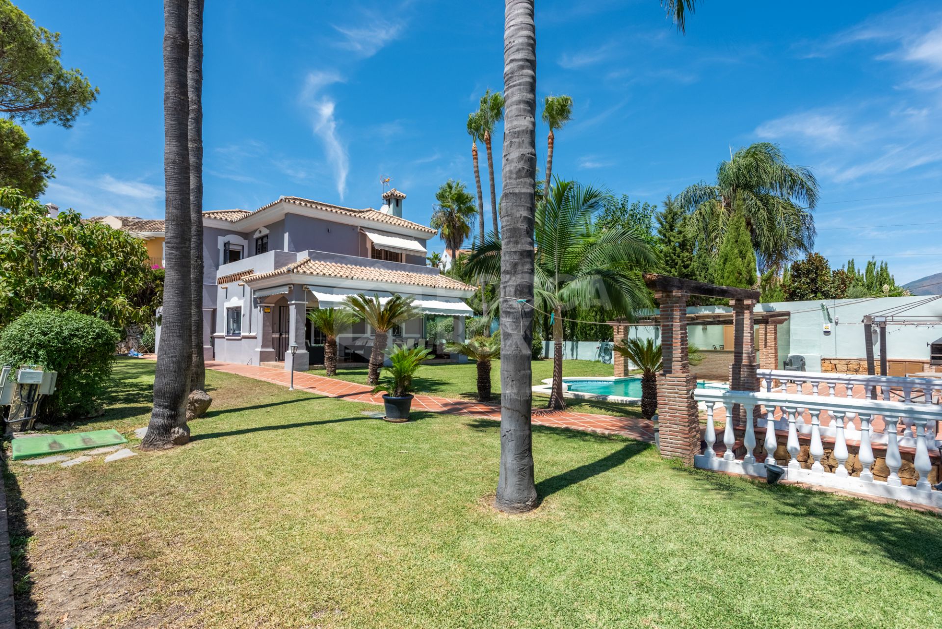 Charming Family Villa in Monte Biarritz!