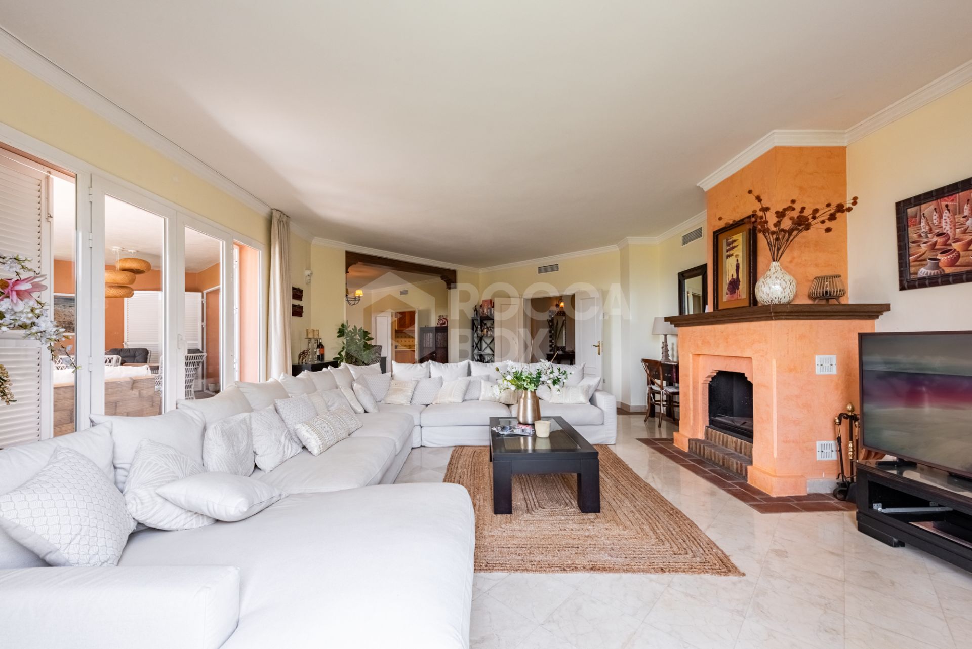 Unique Frontline Beach Villa in La Perla de la Bahía, Casares