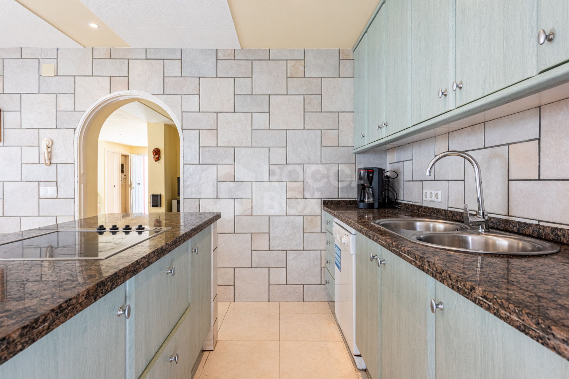 Charming Spanish Villa with Sea Views Just 100m from the Beach – Prime Linda Vista Baja Location Near San Pedro