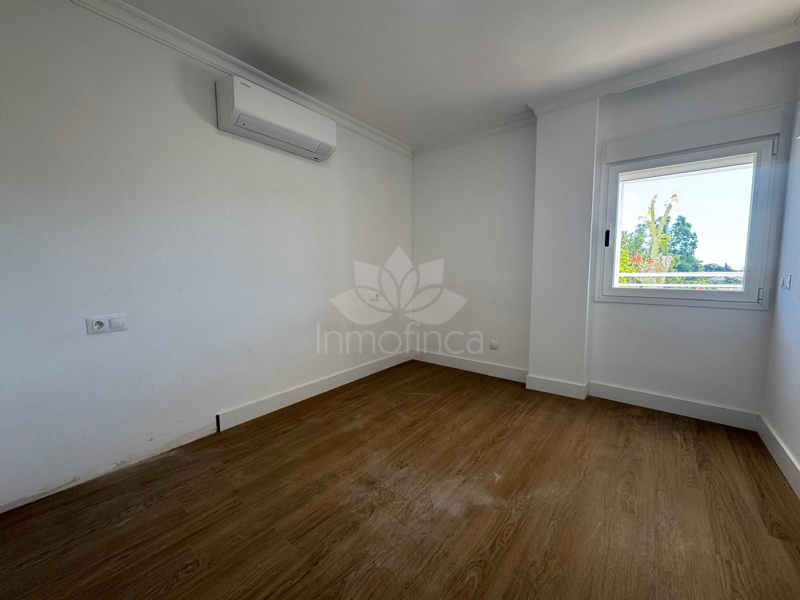 Apartment in Atalaya, Estepona
