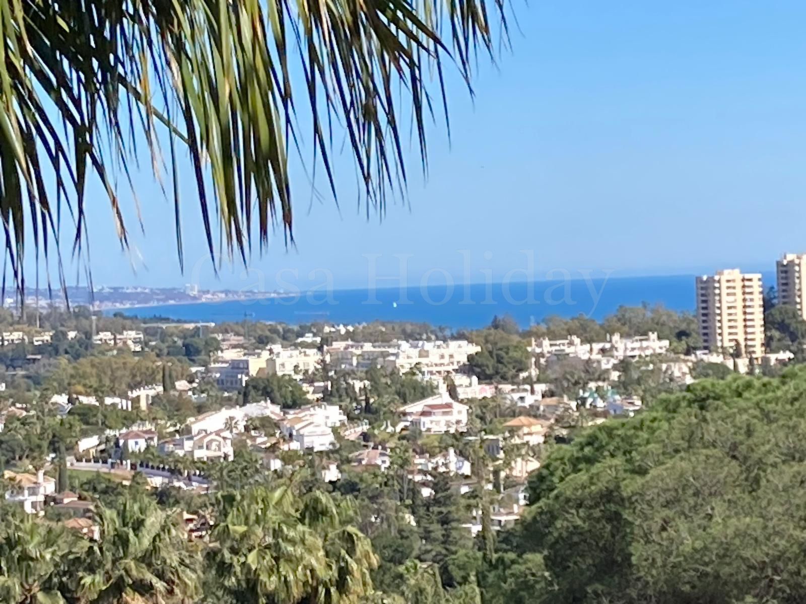Apartamento en La Corniche, Marbella