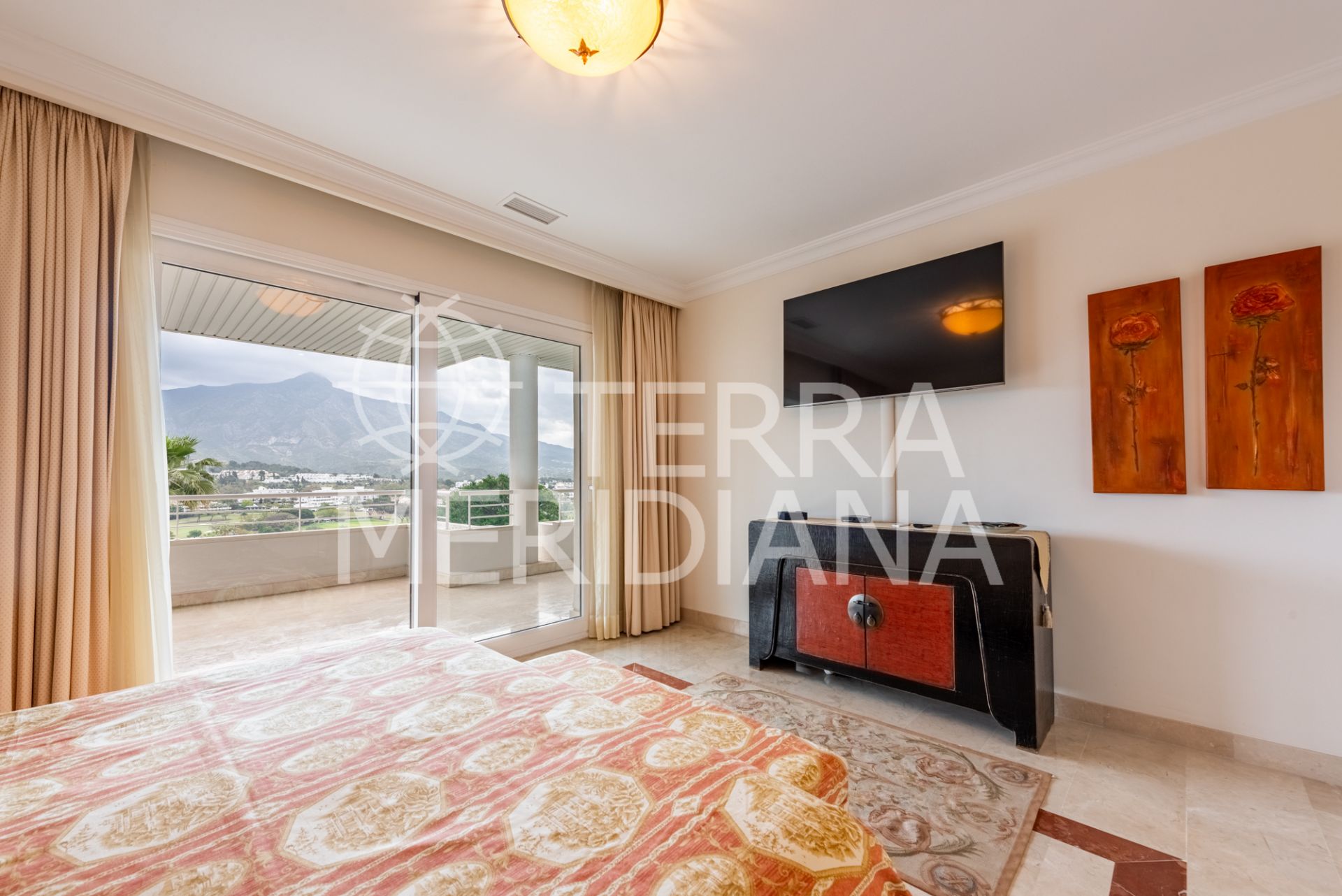 Apartment in La Corniche, Marbella