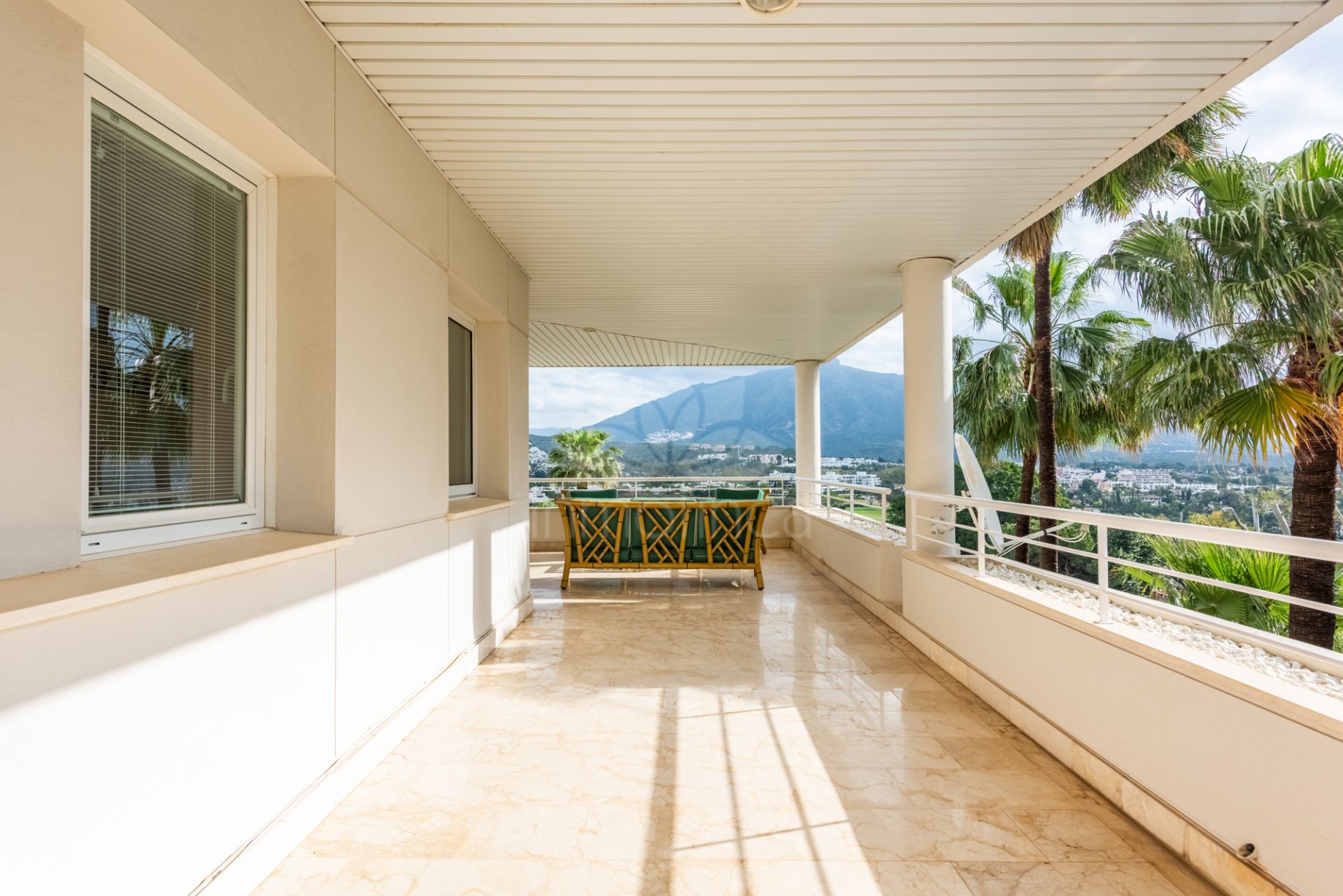 Apartment in La Corniche, Marbella