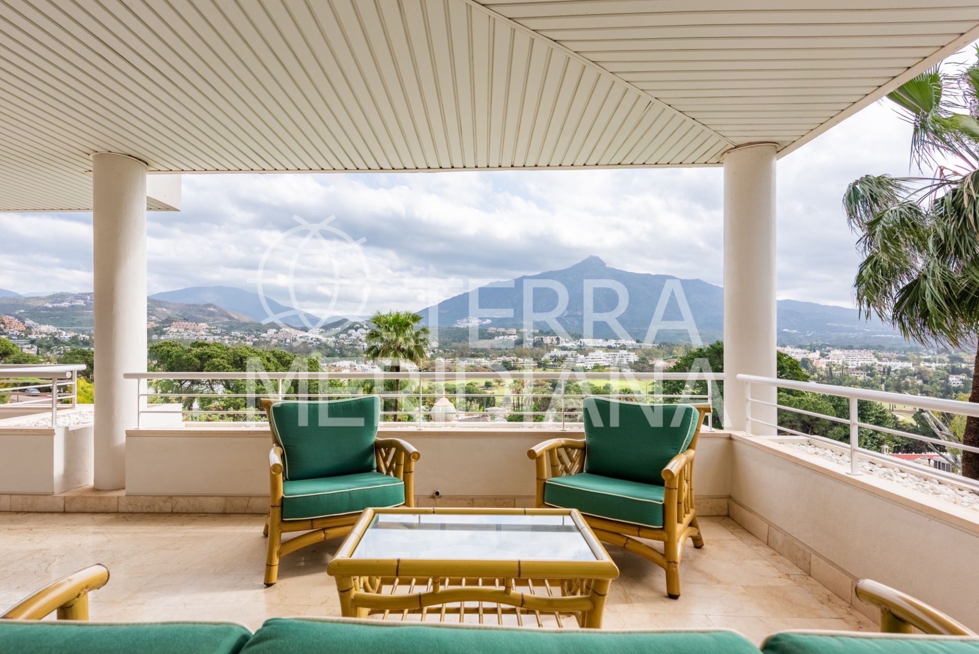Apartment in La Corniche, Marbella
