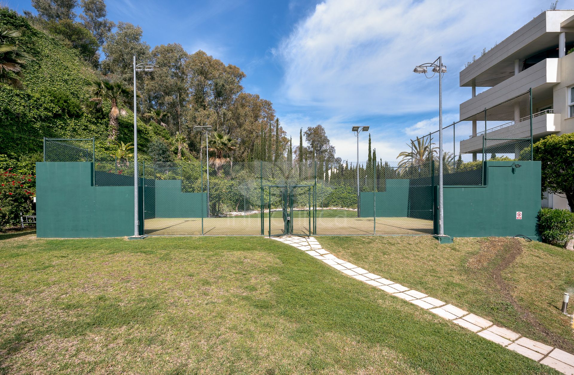 Apartment in La Corniche, Marbella