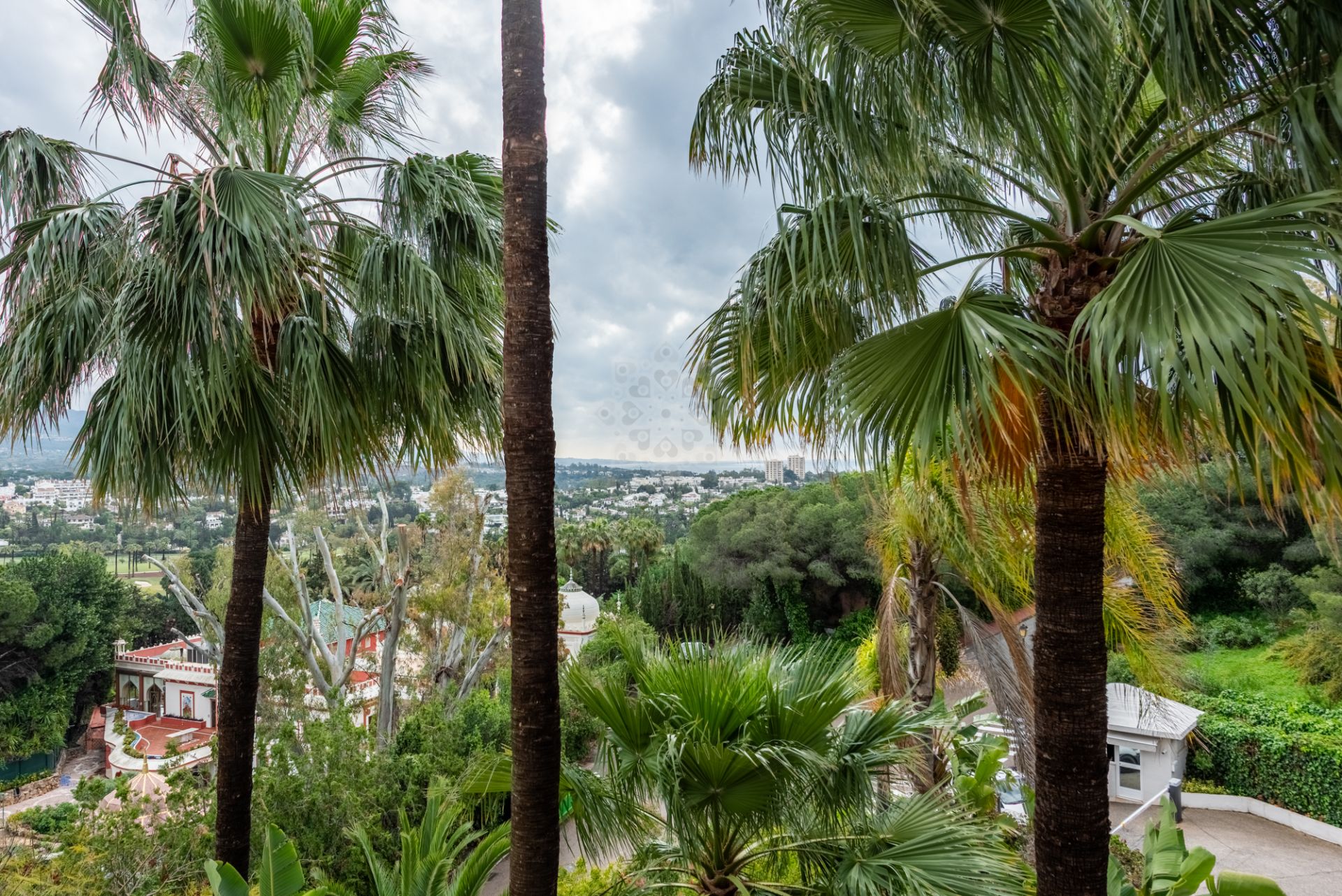 Apartment in La Corniche, Marbella