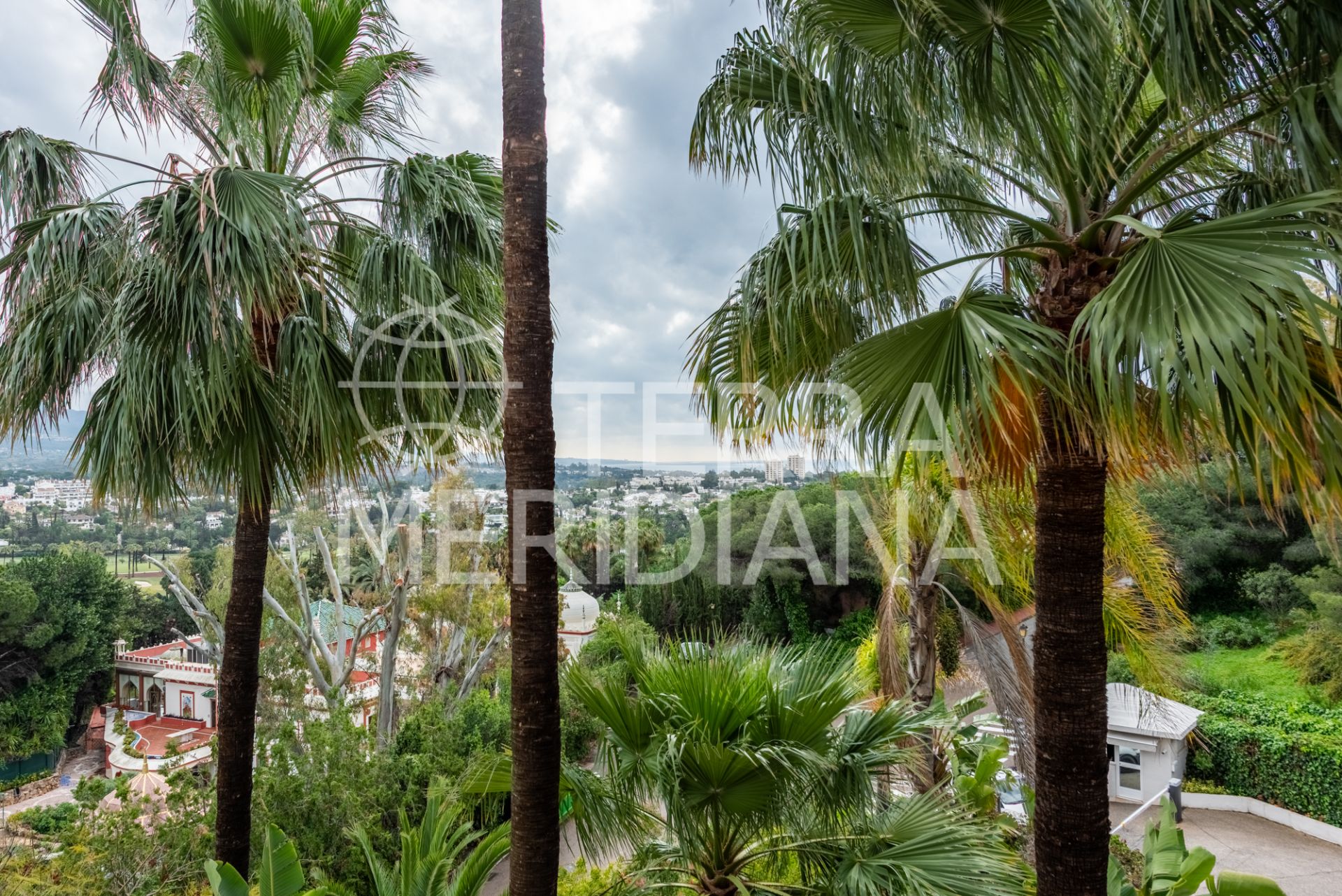 Apartment in La Corniche, Marbella