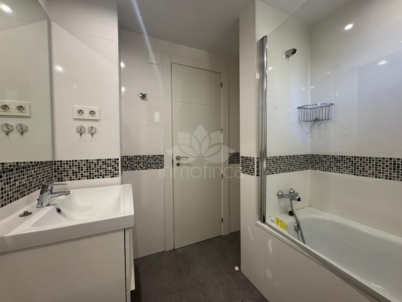 Apartamento en Atalaya, Estepona