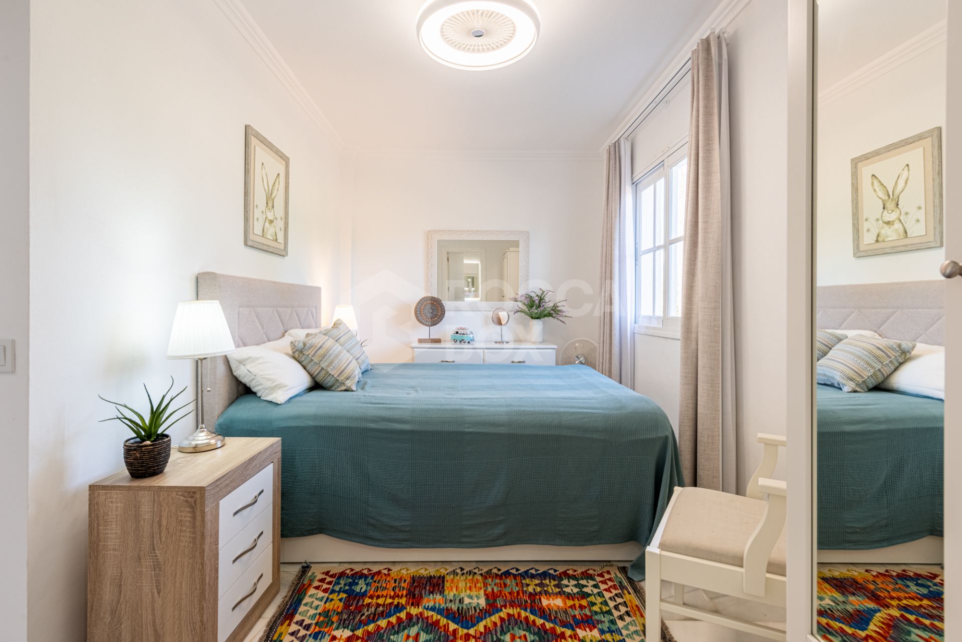 Elegant Scandinavian-Style Townhouse with Sea Views Near the Beach