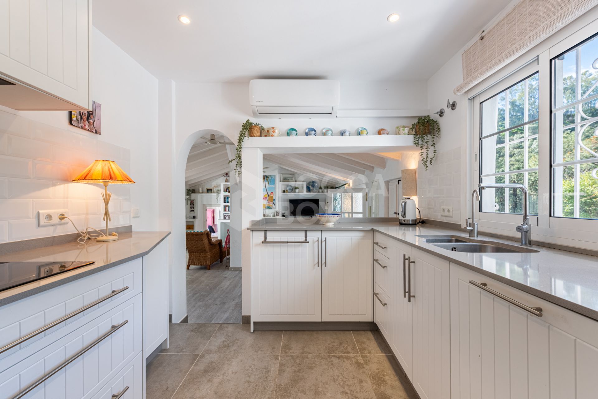 Charming Cottage-Style Villa in the Hills of Benahavís – Excellent Value