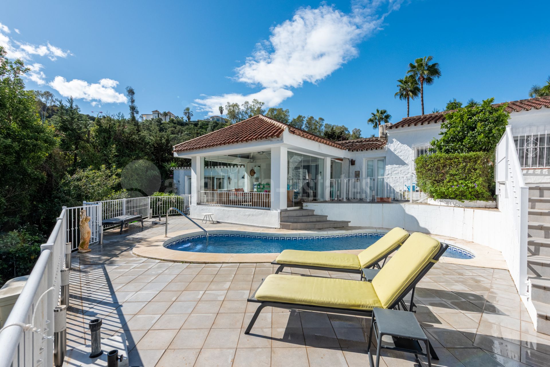 Villa en Puerto del Almendro, Benahavis