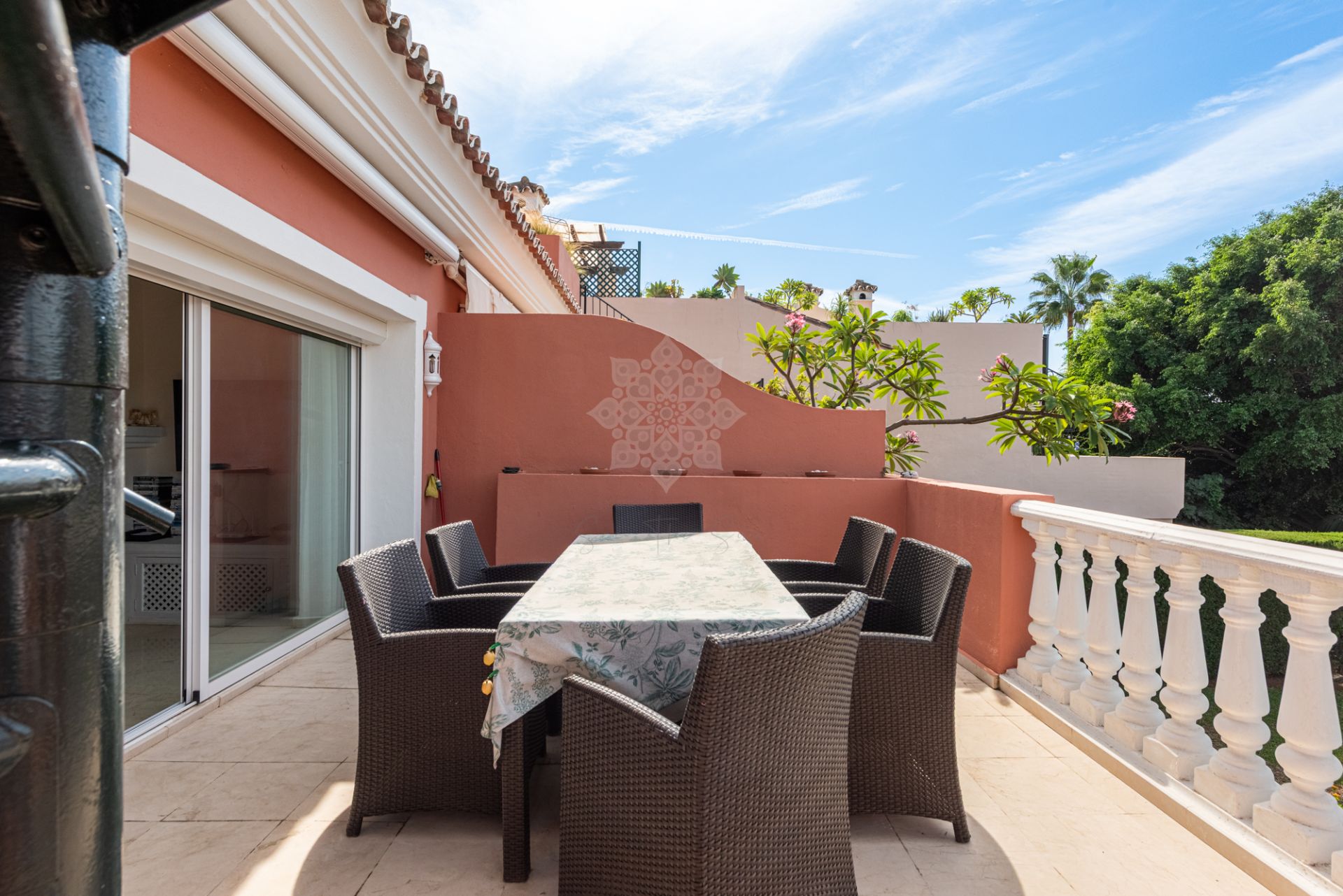 Penthouse w Park Beach, Estepona