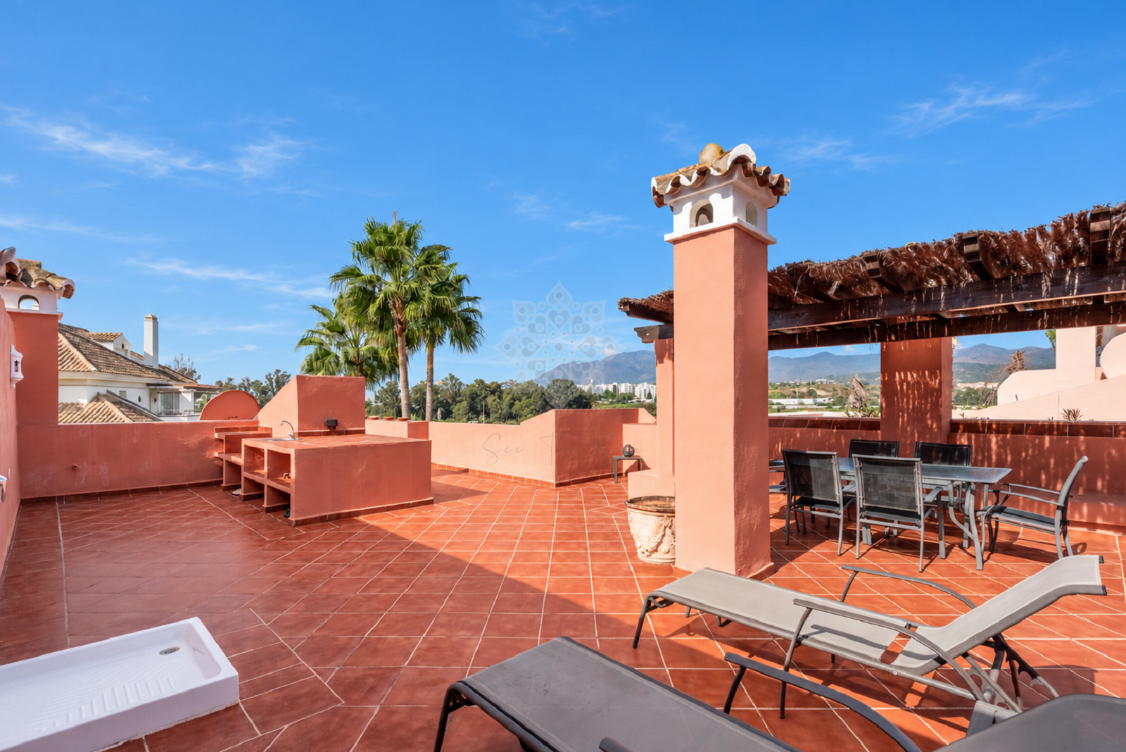 Penthouse w Park Beach, Estepona