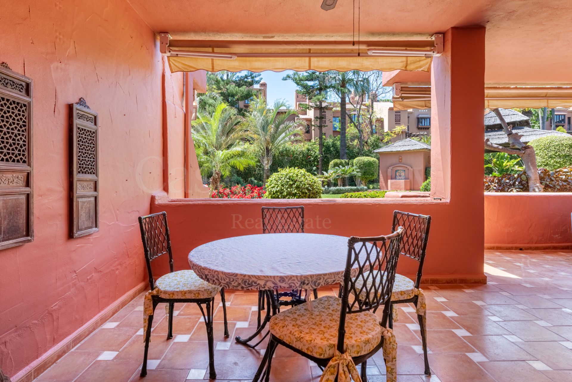 Apartamento en Alhambra del Golf, Estepona
