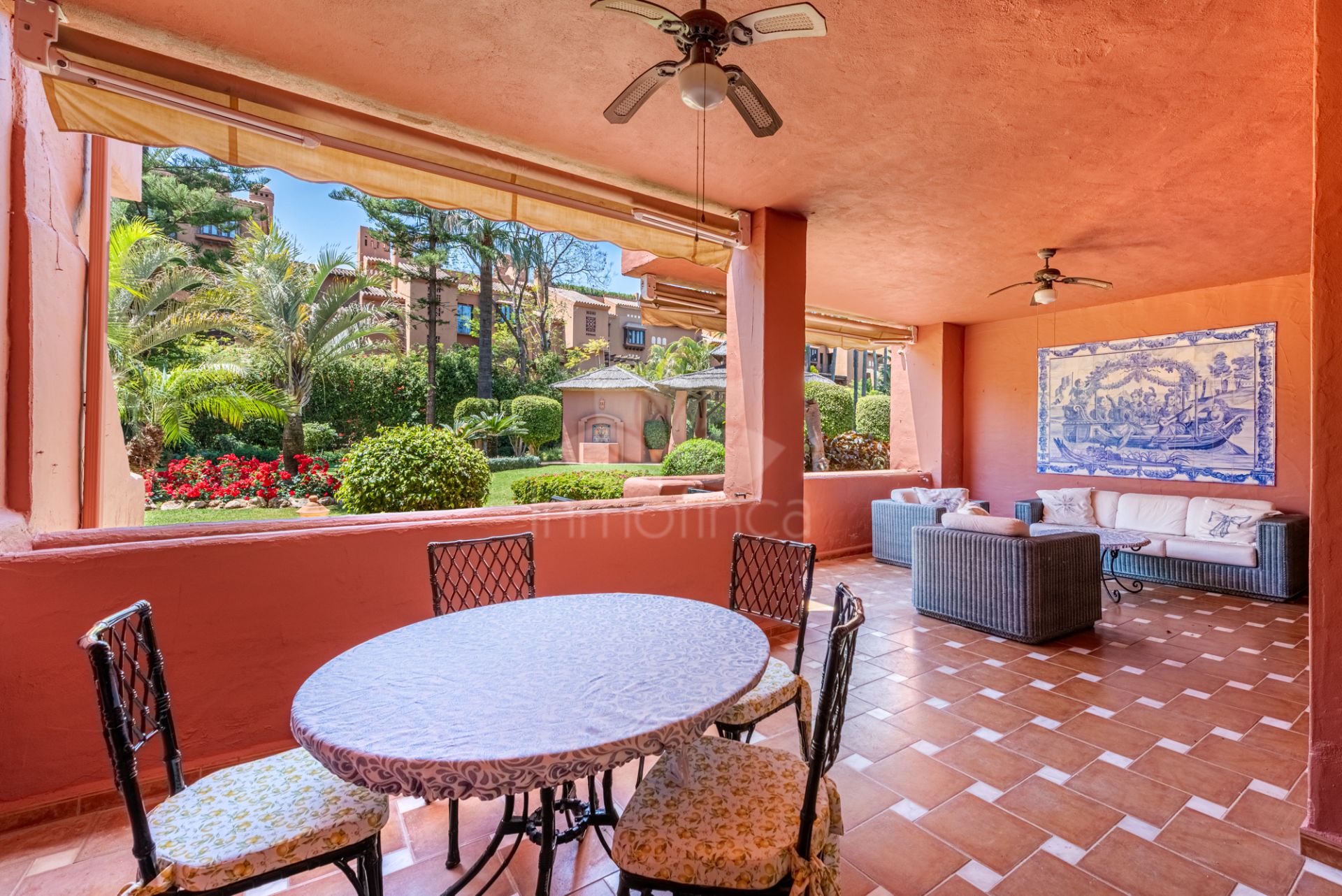 Apartment in Alhambra del Golf, Estepona