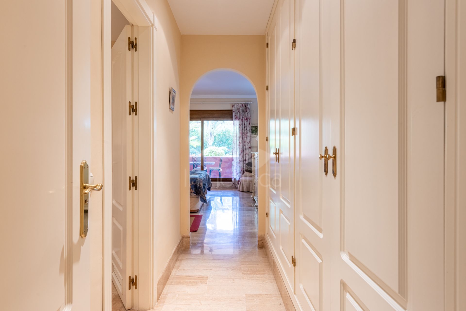 Apartment in Alhambra del Golf, Estepona