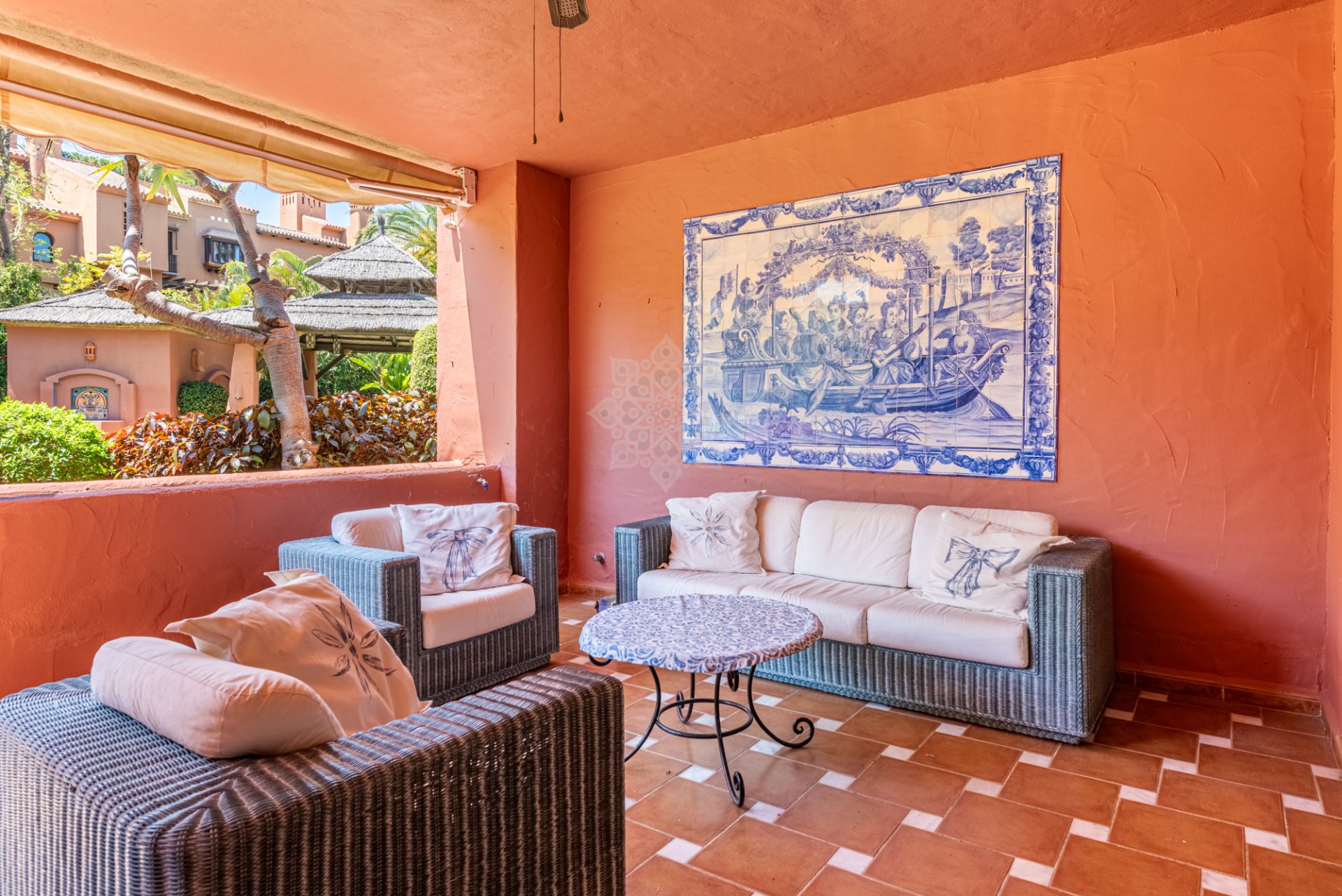 Apartment in Alhambra del Golf, Estepona