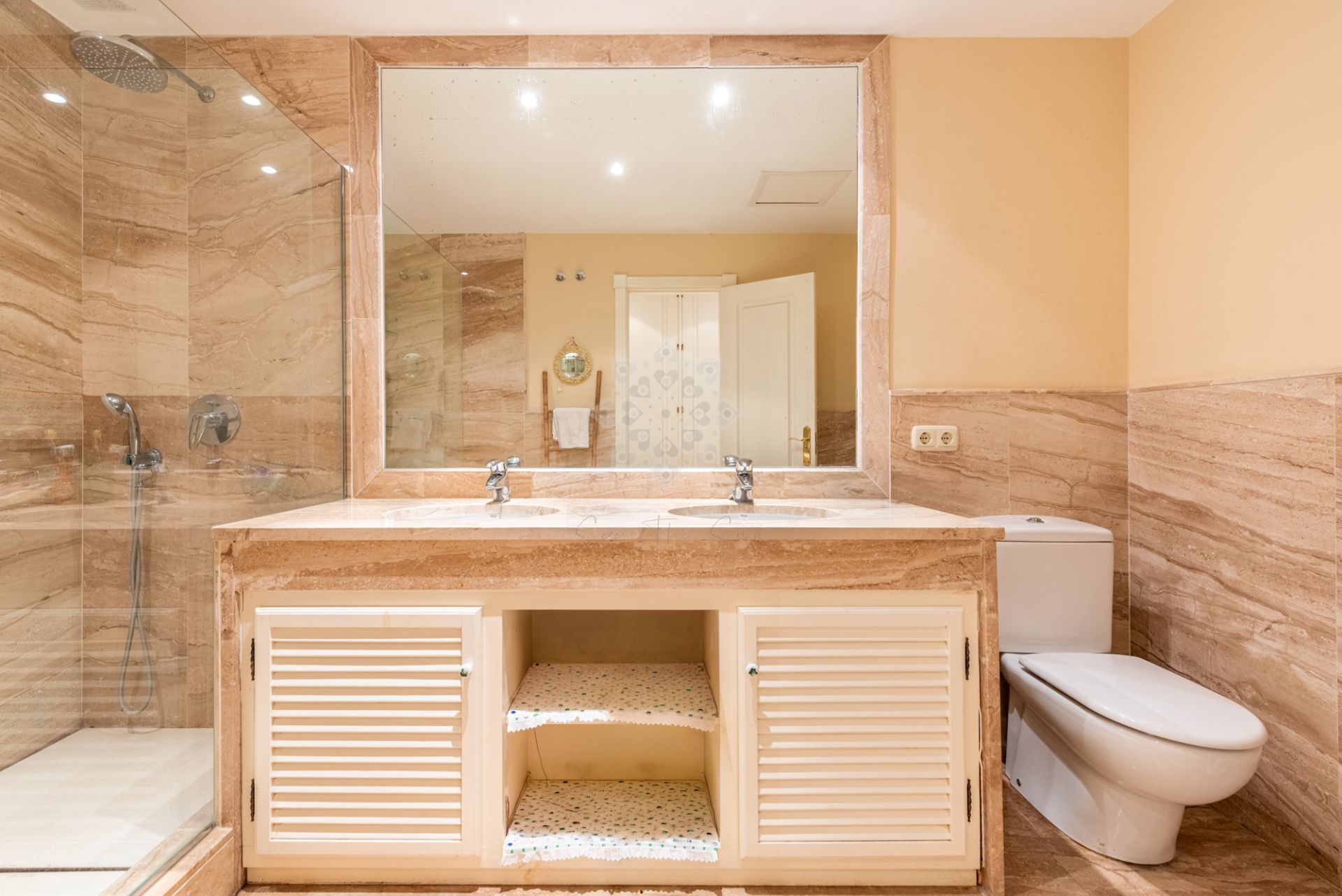 Apartment in Alhambra del Golf, Estepona
