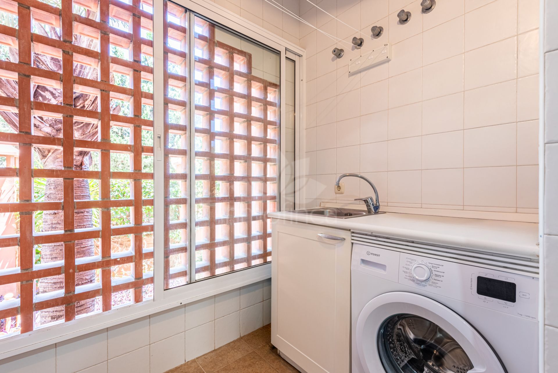 Apartment in Alhambra del Golf, Estepona