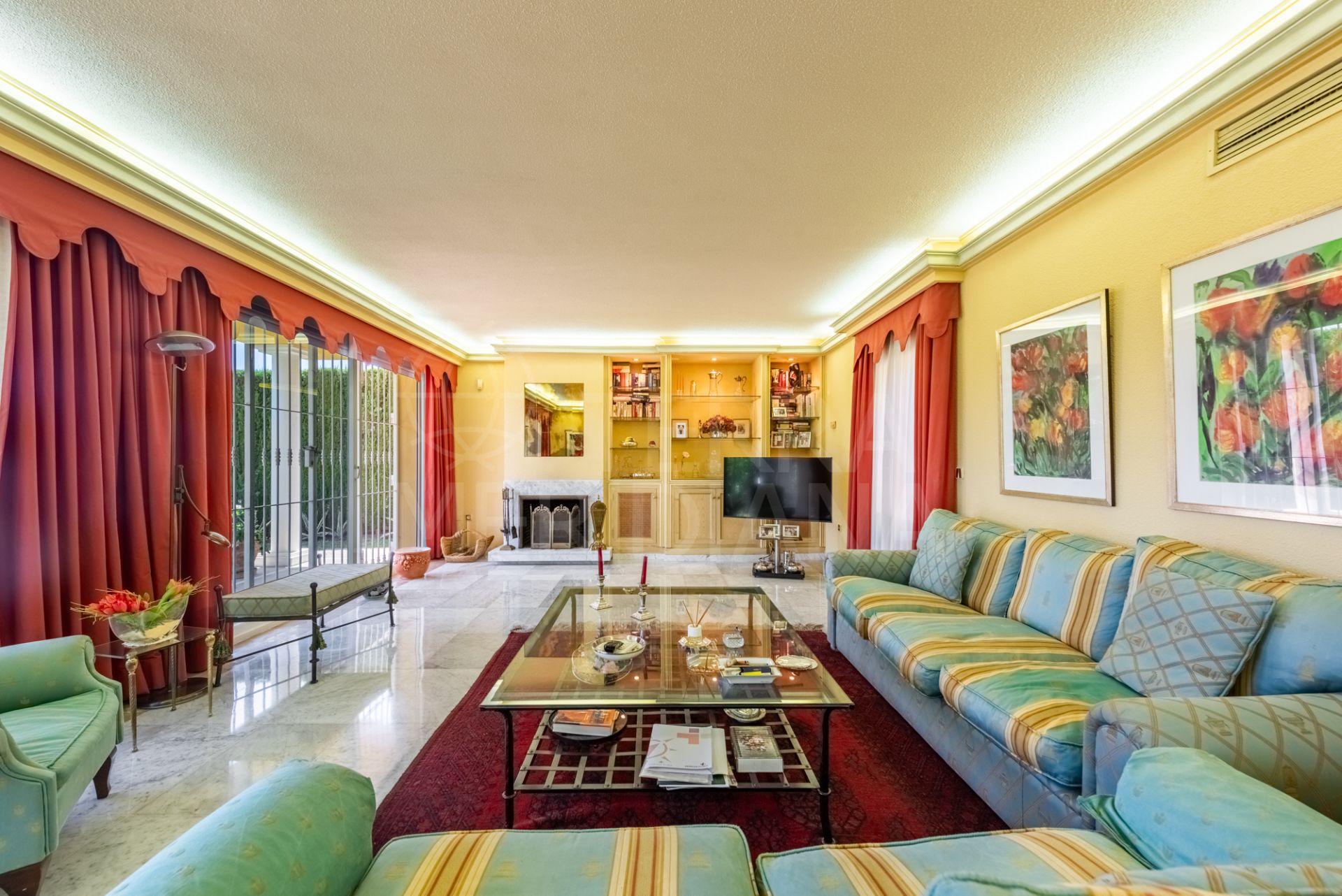 Villa in Atalaya Golf, Estepona