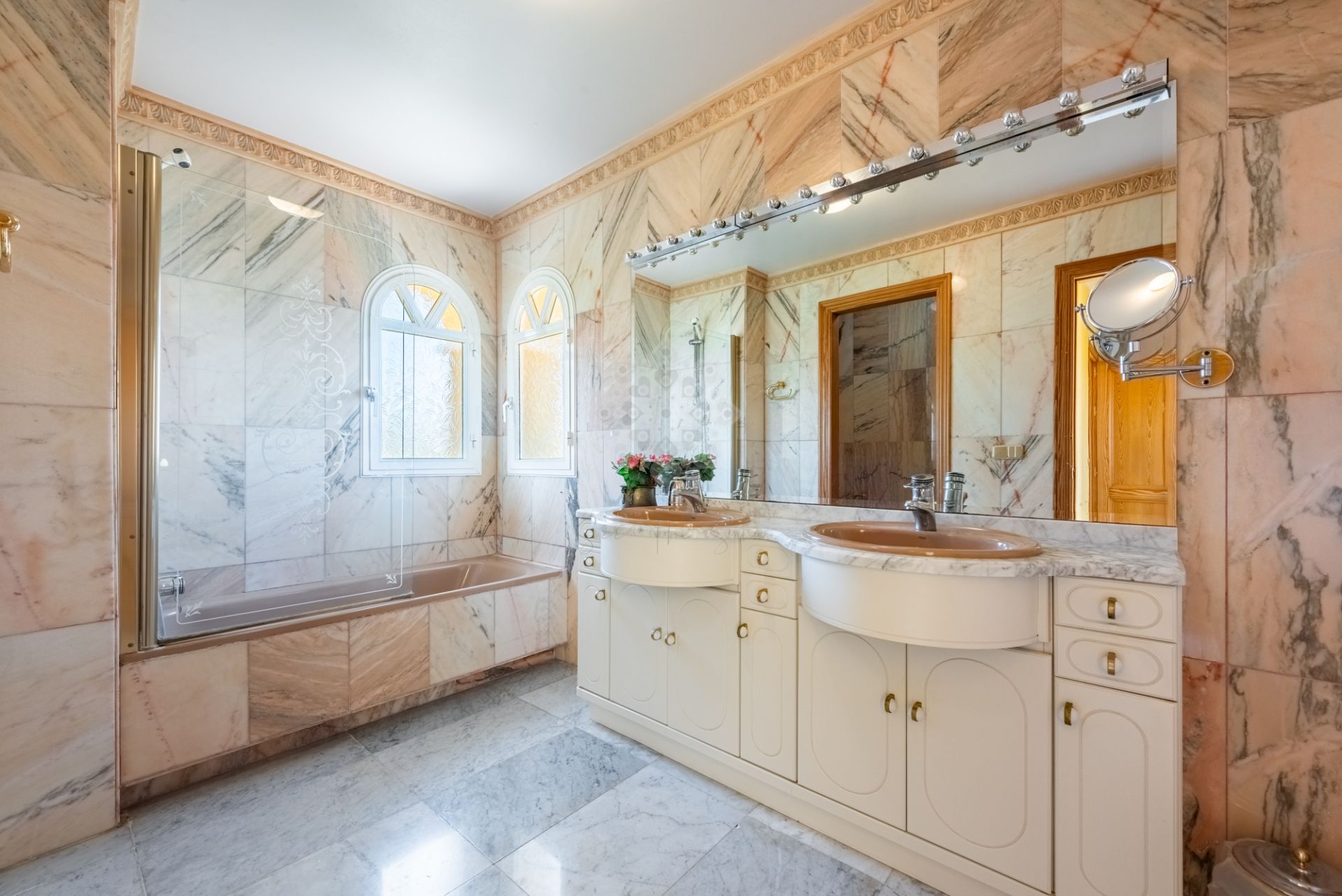 Villa en Atalaya Golf, Estepona
